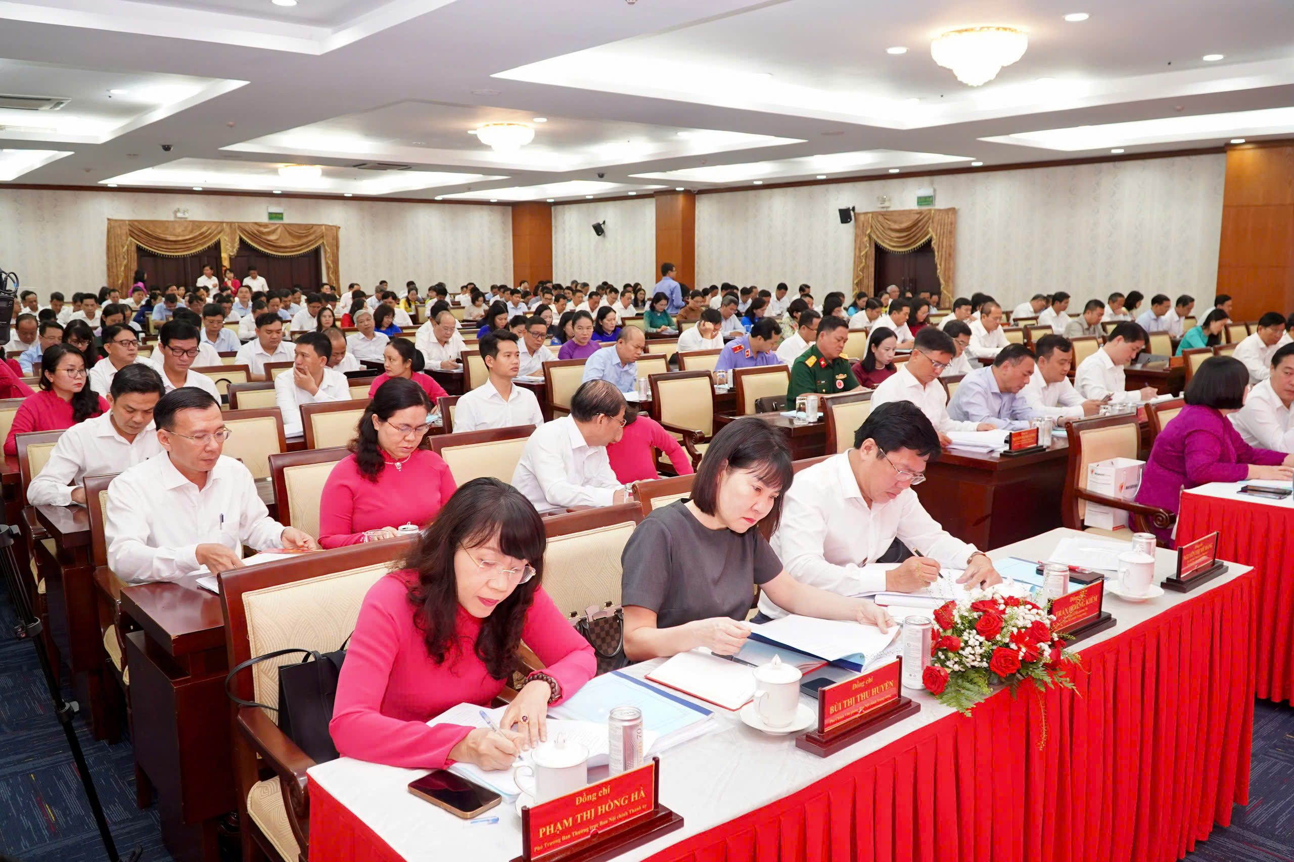 Bí thư Trần Lưu Quang: Cán bộ làm công tác phòng, chống tham nhũng phải tử tế - Ảnh 2.