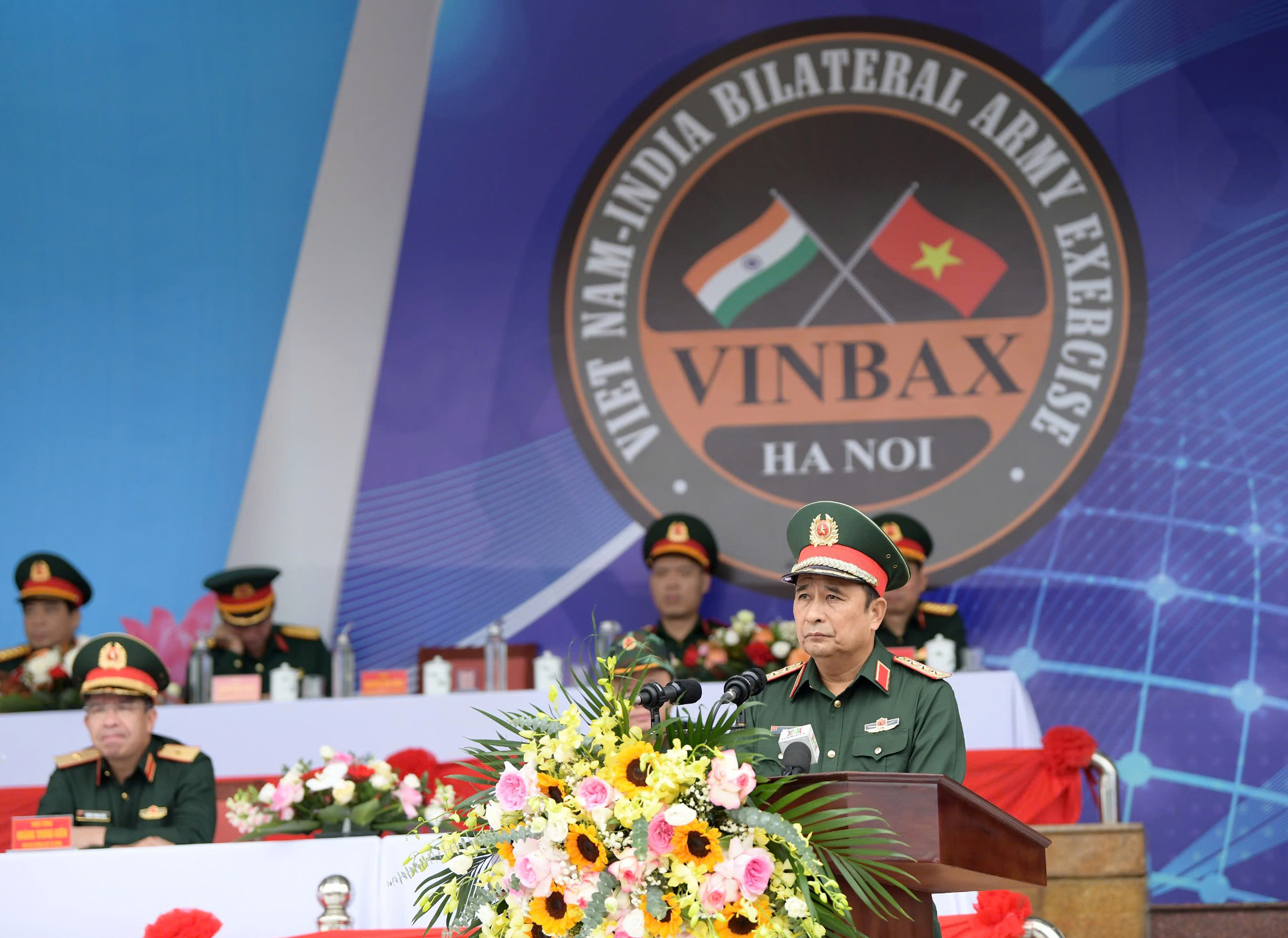 - Foto 2. - Ảnh 2.