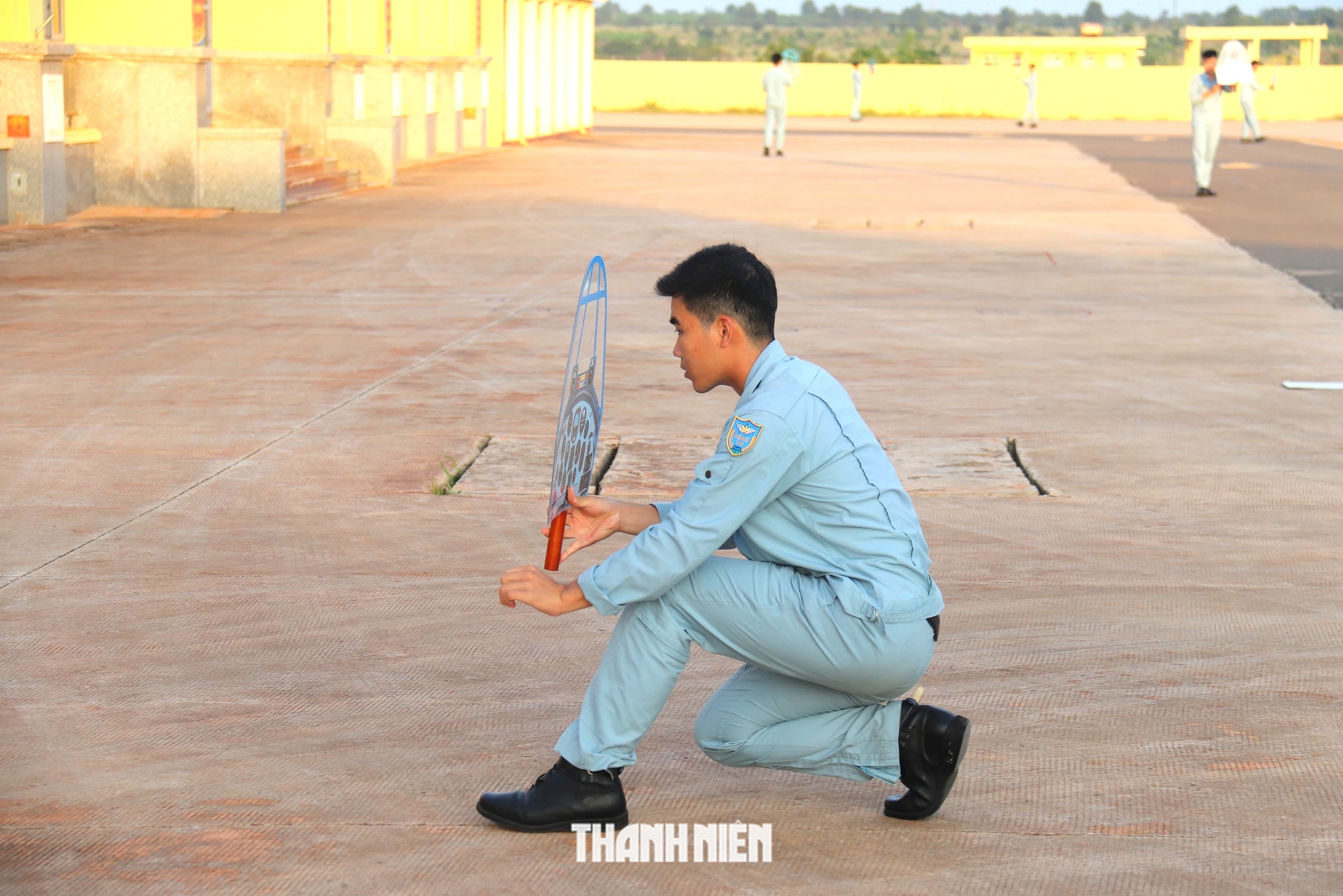 Cận cảnh Trung đoàn 920 đào tạo phi công ở sân bay Phan Thiết- Ảnh 14.