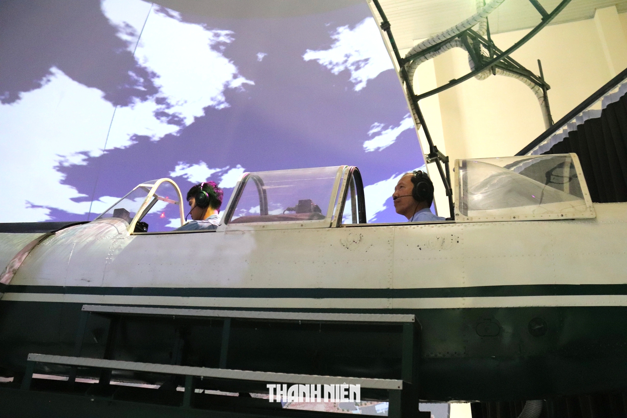 Cận cảnh Trung đoàn 920 đào tạo phi công ở sân bay Phan Thiết- Ảnh 6.