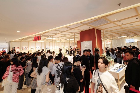 JINS có cửa hàng đầu tiên tại Việt Nam: Cột mốc mở rộng chiến lược- Ảnh 3. JINS có cửa hàng đầu tiên tại Việt Nam: Cột mốc mở rộng chiến lược- Ảnh 3.