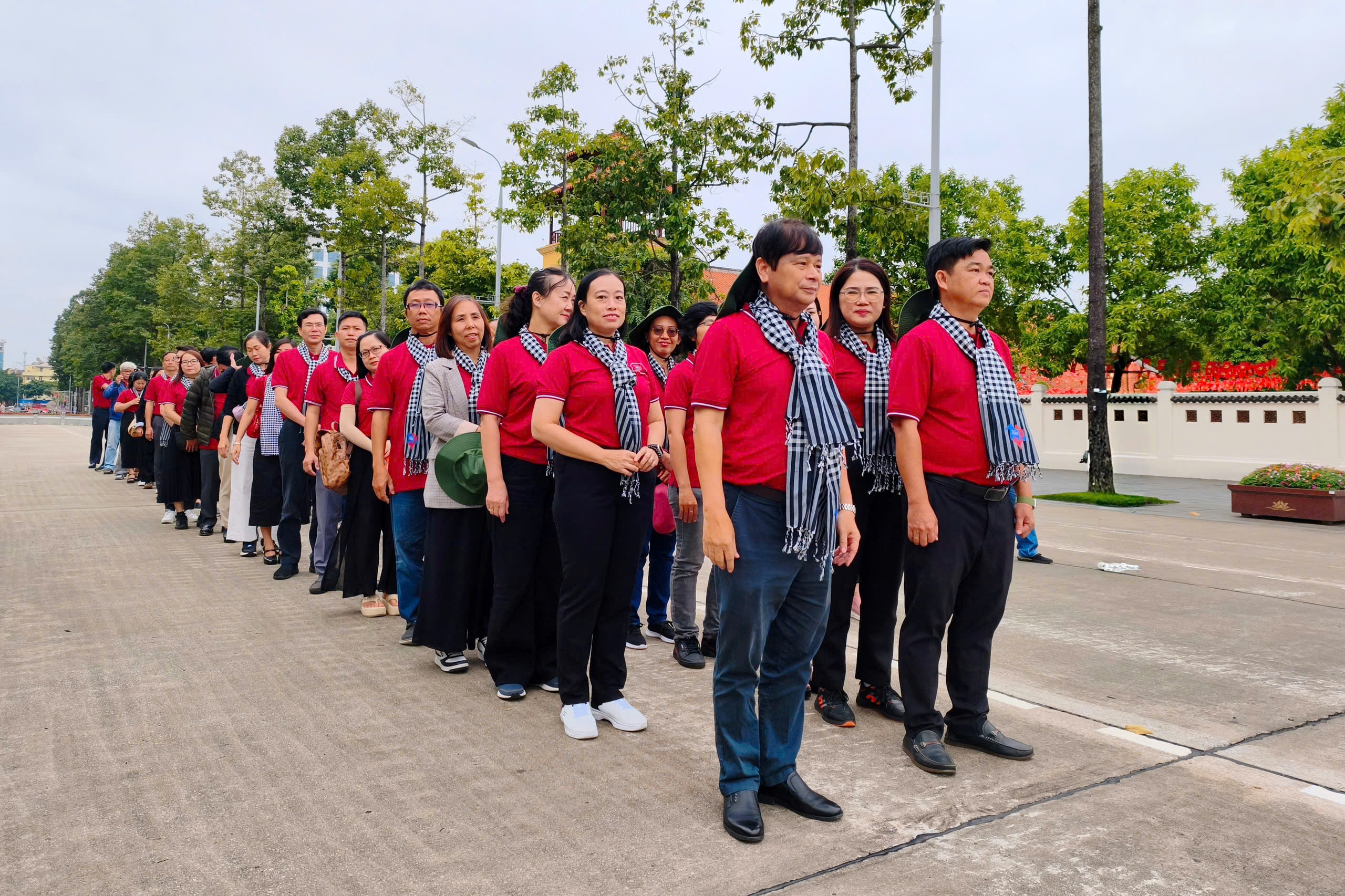 Đoàn cán bộ tuyên giáo, phóng viên TP.HCM tham quan Bảo tàng Báo chí Việt Nam - Ảnh 4.