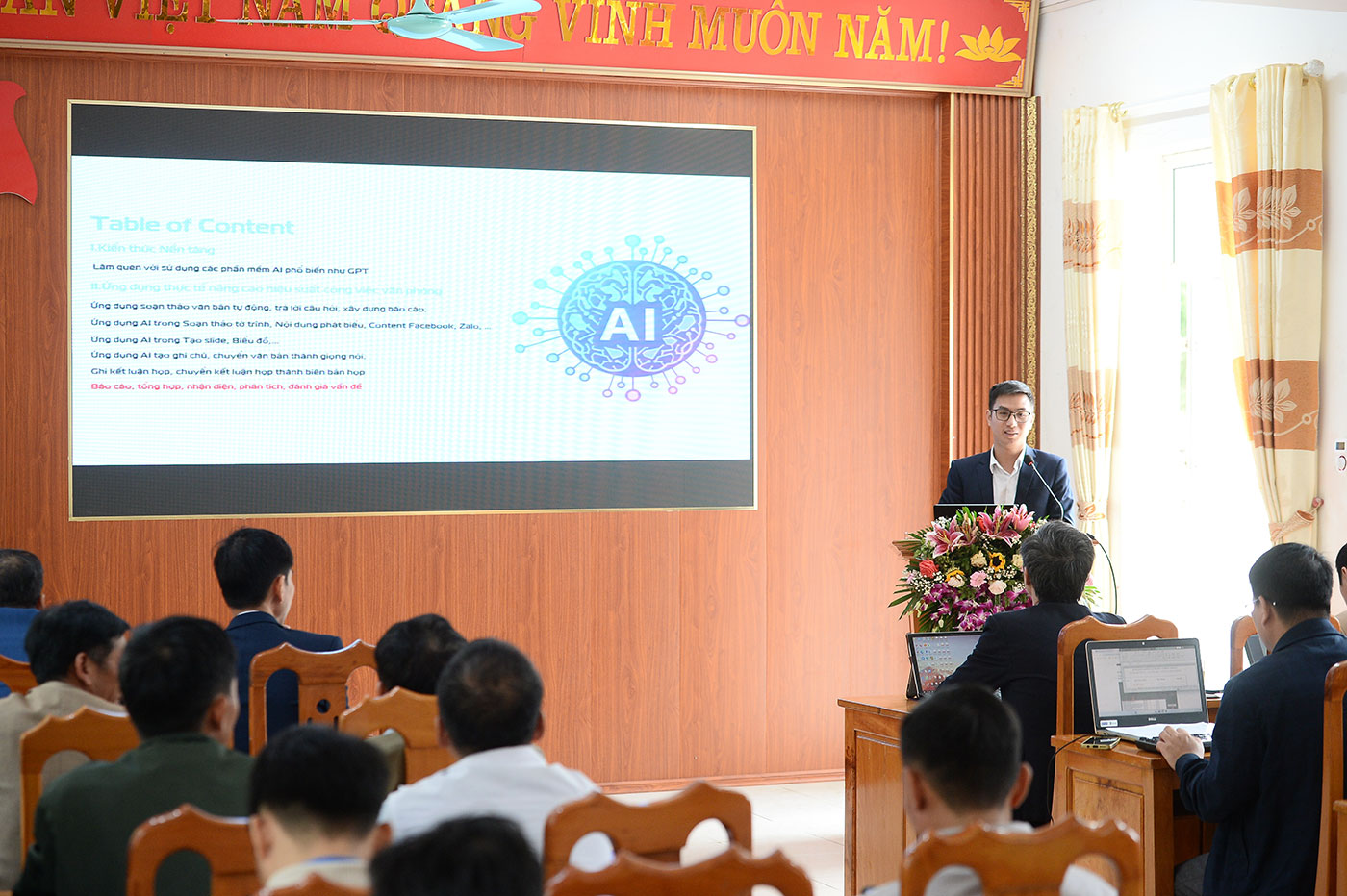 Từ phường số đến bản AI - vùng cao trên hành trình chạm vào tương lai- Ảnh 1.