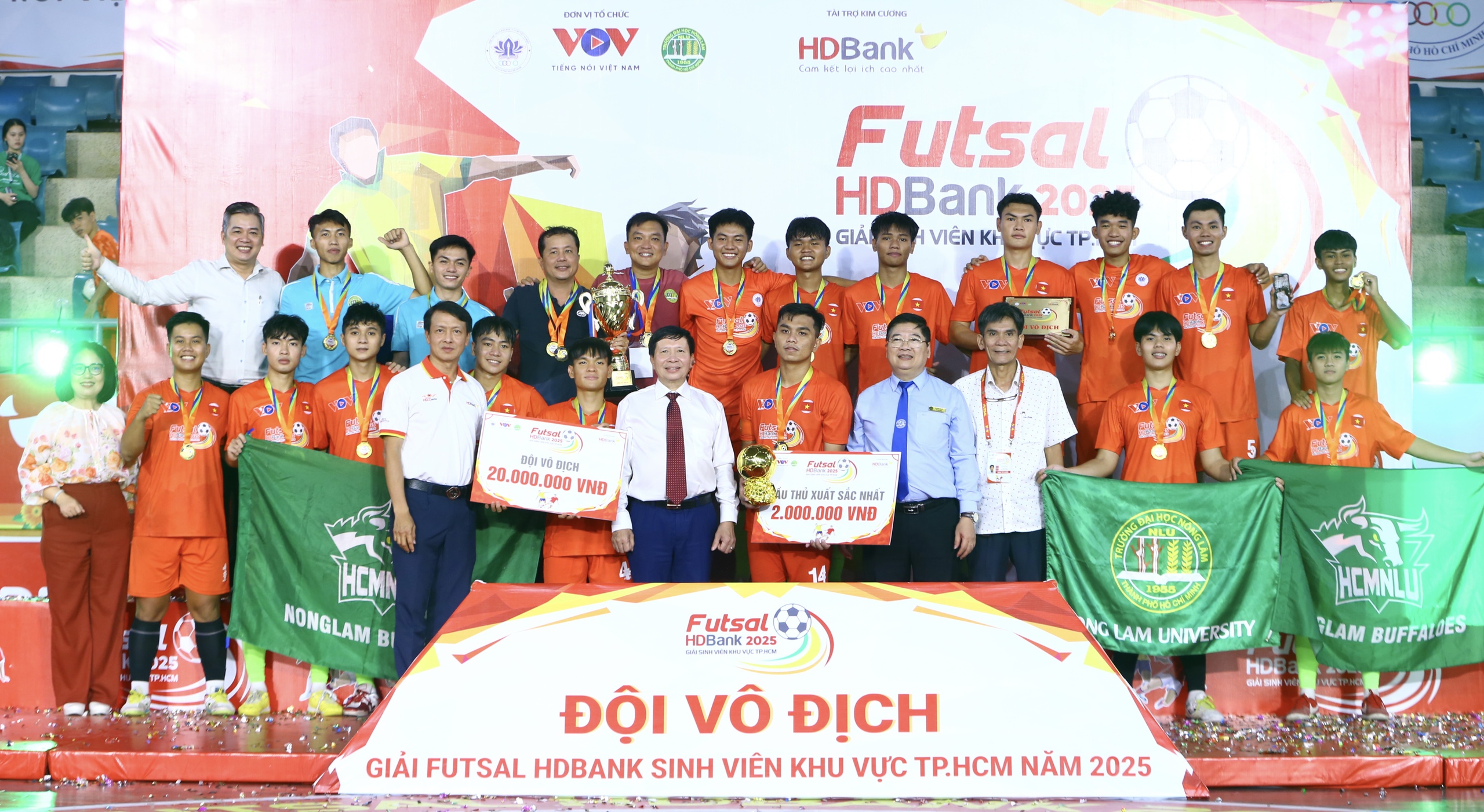 Thắng đậm trận chung kết, đội Trường ĐH Nông lâm TP.HCM vô địch futsal sinh viên- Ảnh 2.