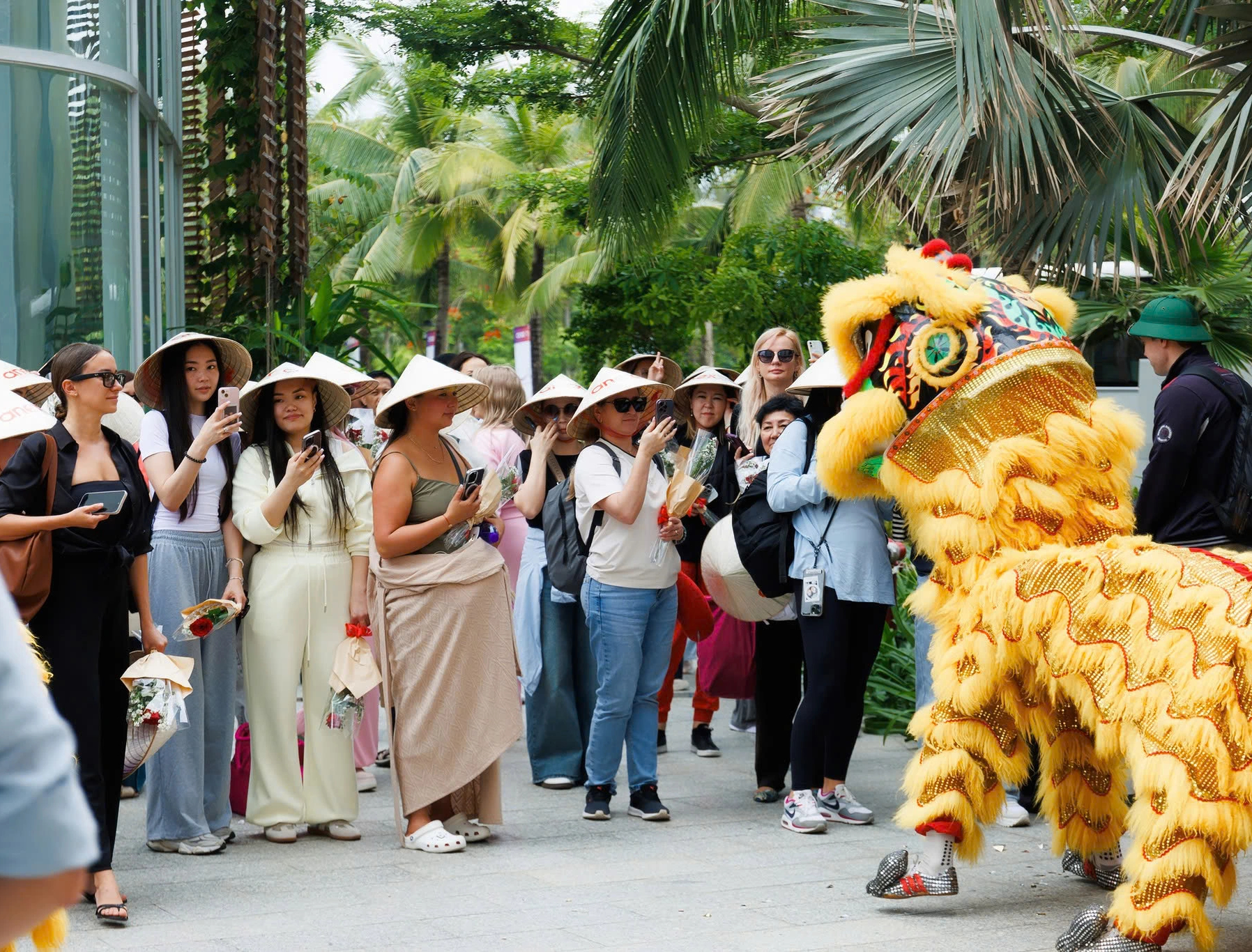 Đà Nẵng nên làm gì để thu hút khách Nga đến trải nghiệm, lưu trú?- Ảnh 2.