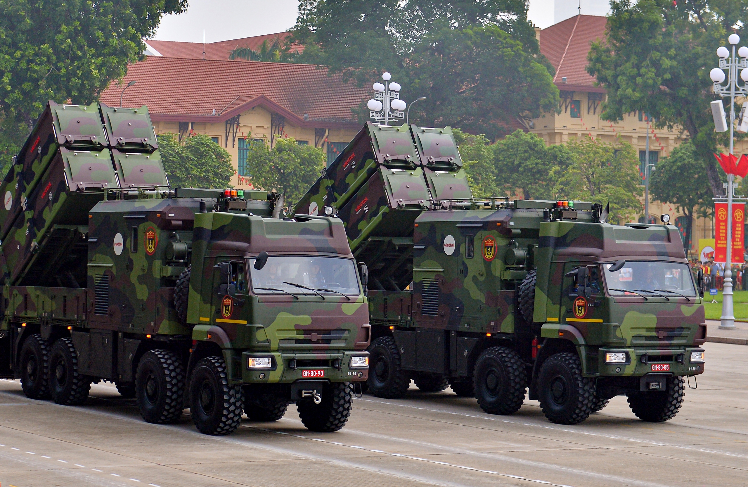 Đề xuất phụ cấp bằng '550% lương hiện hưởng' để thu hút nhân tài vào quân đội - Ảnh 1.