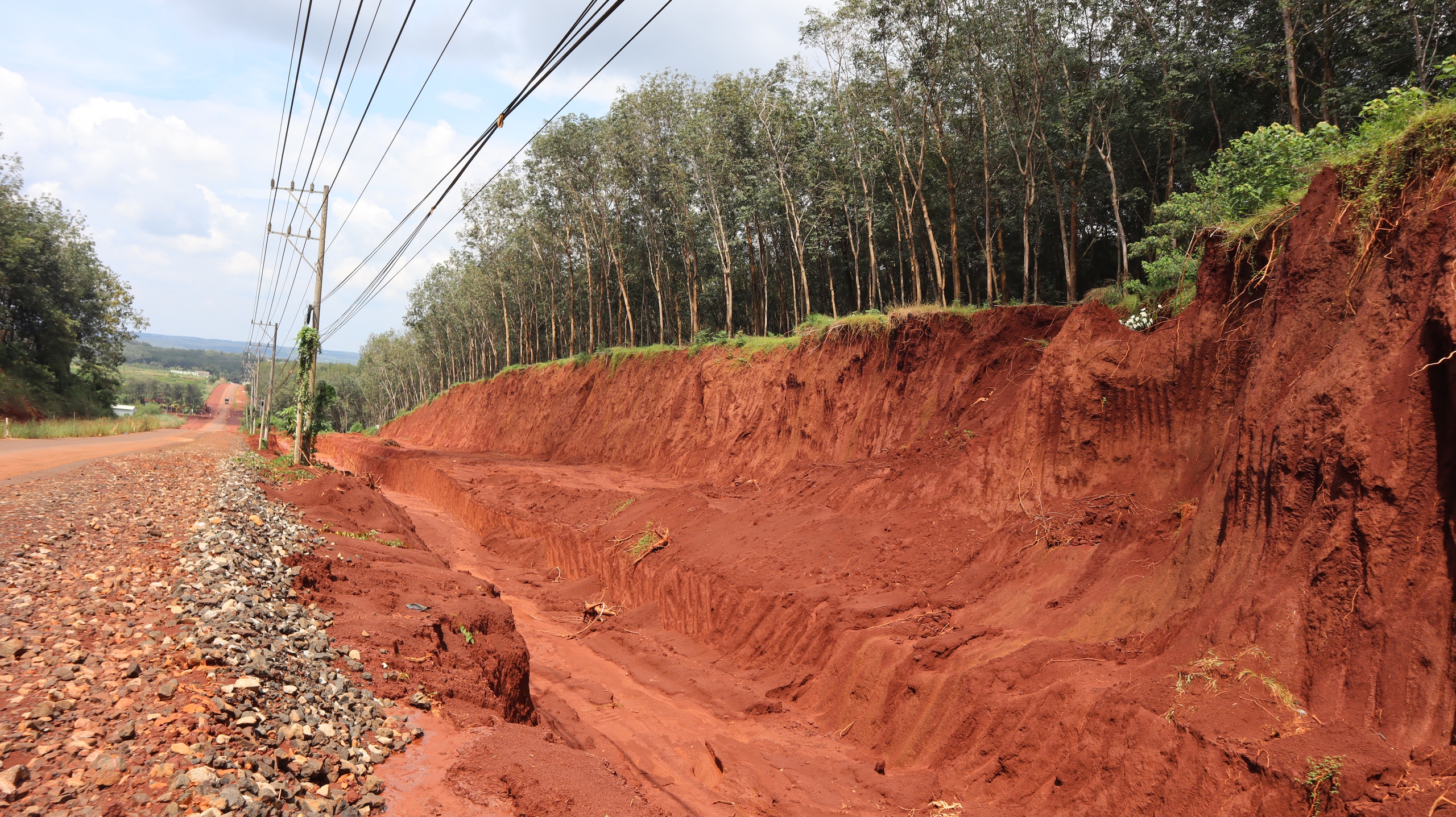 Vì sao dự án nâng cấp, mở rộng đường ĐT.753 chậm tiến độ? - Ảnh 15.