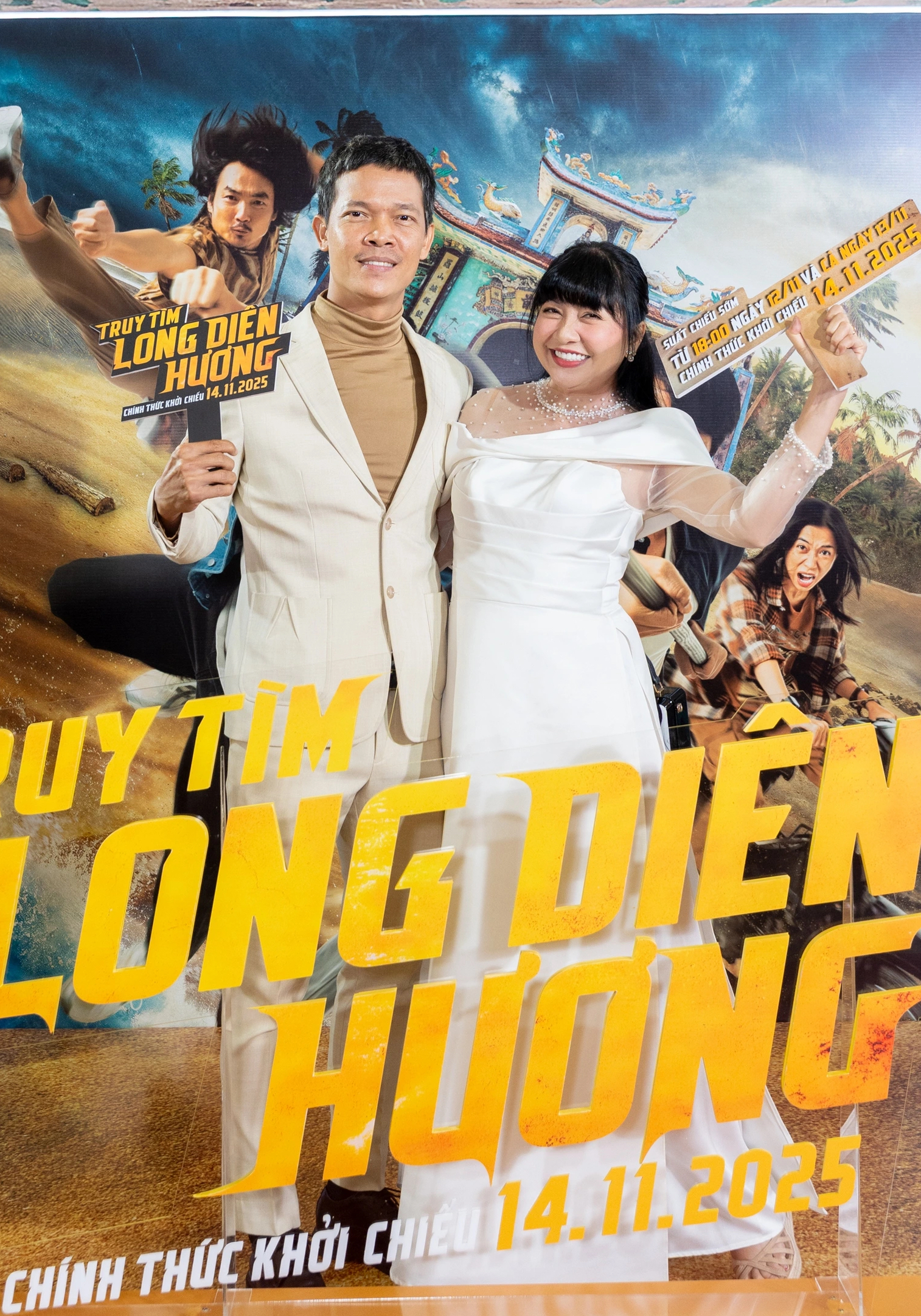 Nhật Kim Anh, Vân Trang... khoe sắc trên thảm đỏ ra mắt 'Truy tìm Long Diên Hương - Ảnh 7.