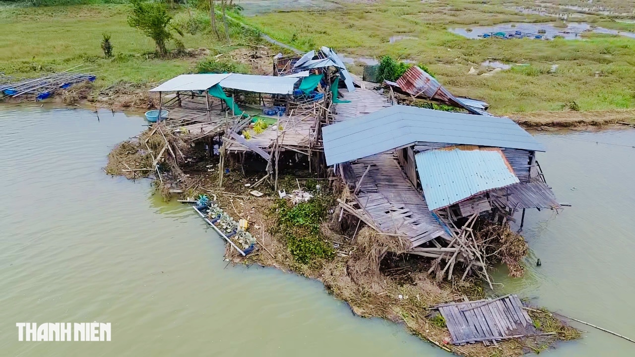Cầu gỗ Ông Cọp - cây cầu gỗ dài nhất Việt Nam biến mất sau bão Kalmaegi - Ảnh 5.