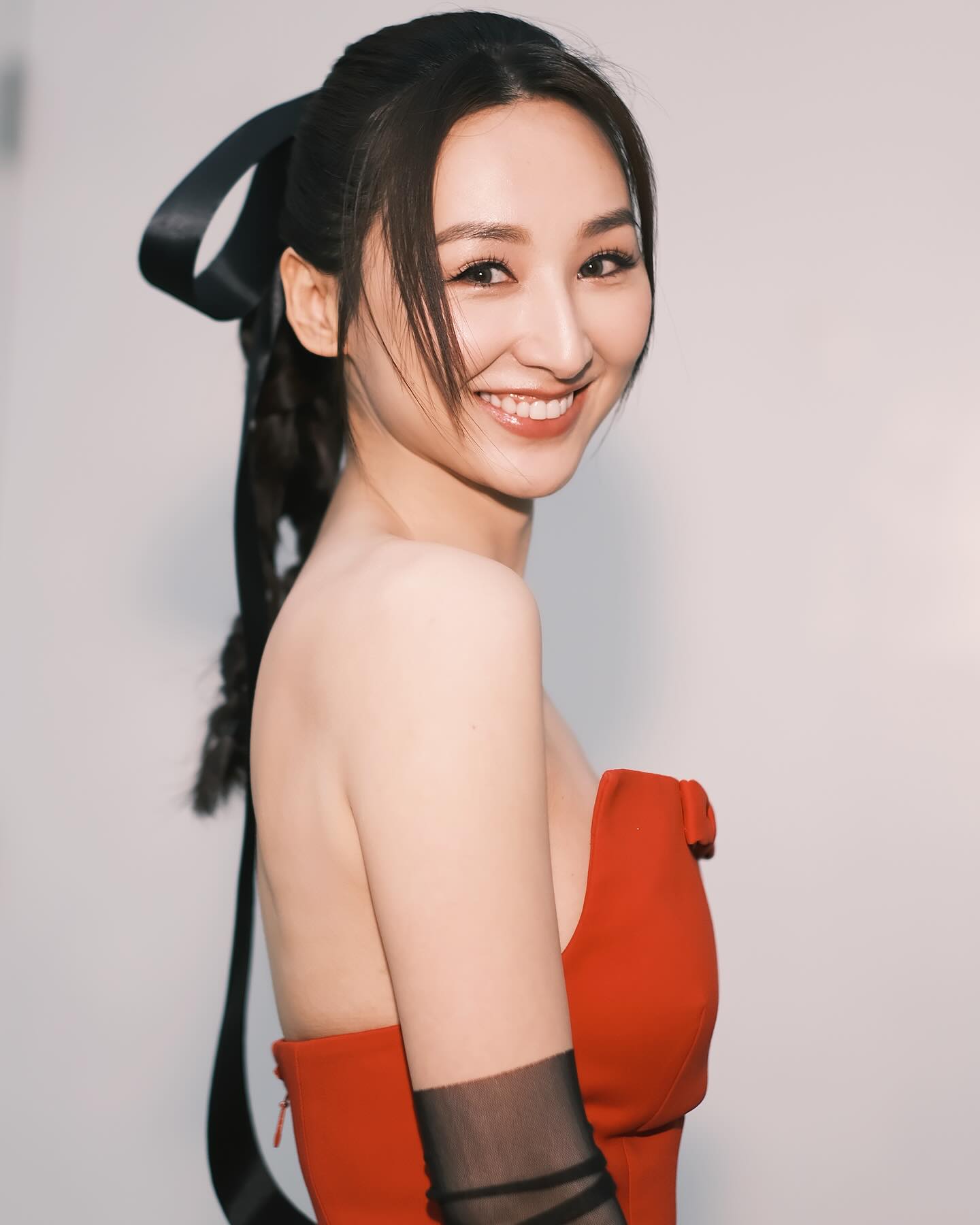 'Nữ thần gợi cảm' Cao Hải Ninh bị mạo danh lừa tình, lừa tiền - Ảnh 4.