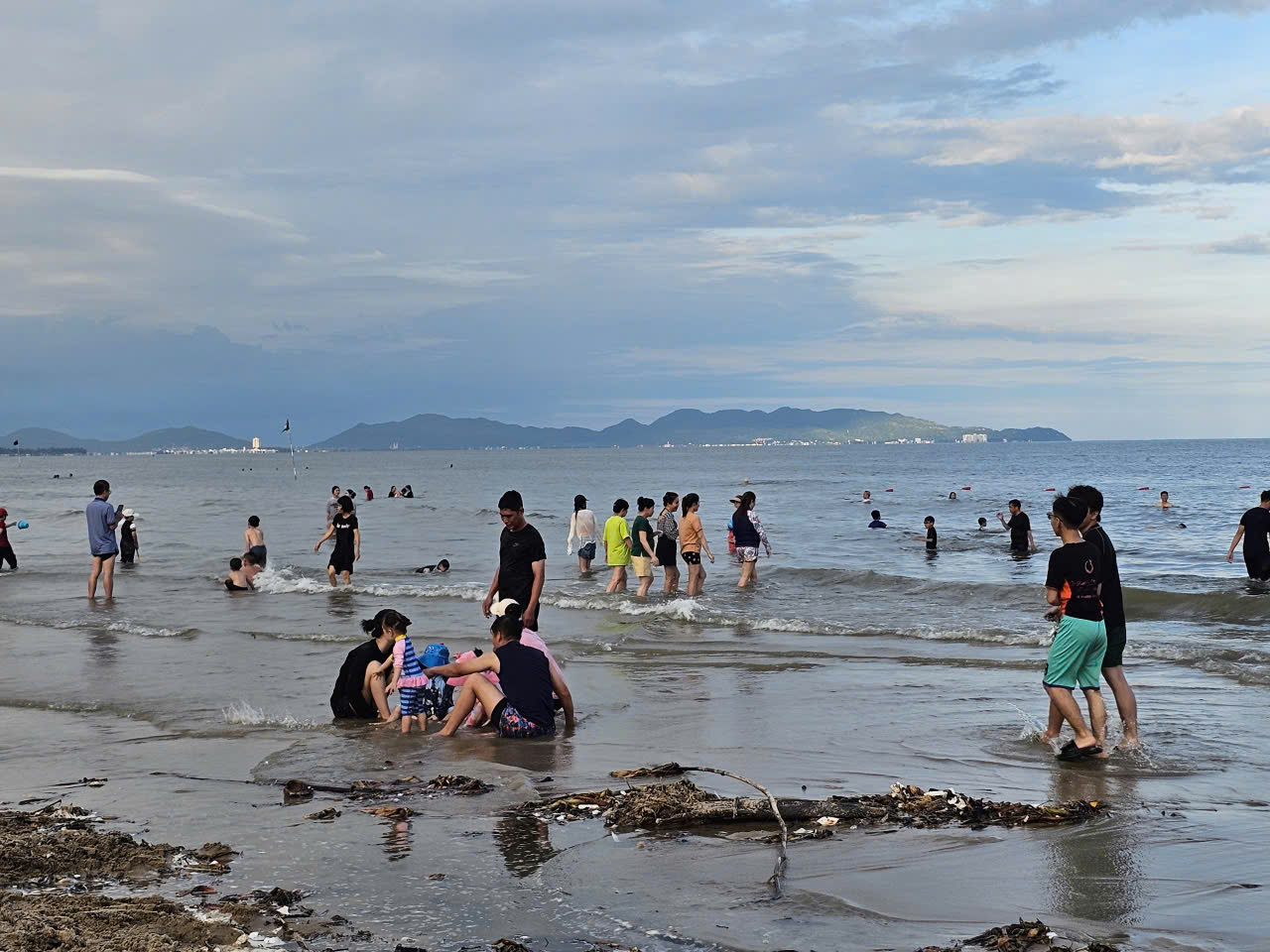 Rác đại dương tấn công Bãi Sau Vũng Tàu Sau công viên nghìn tỉ đồng - Ảnh 13.