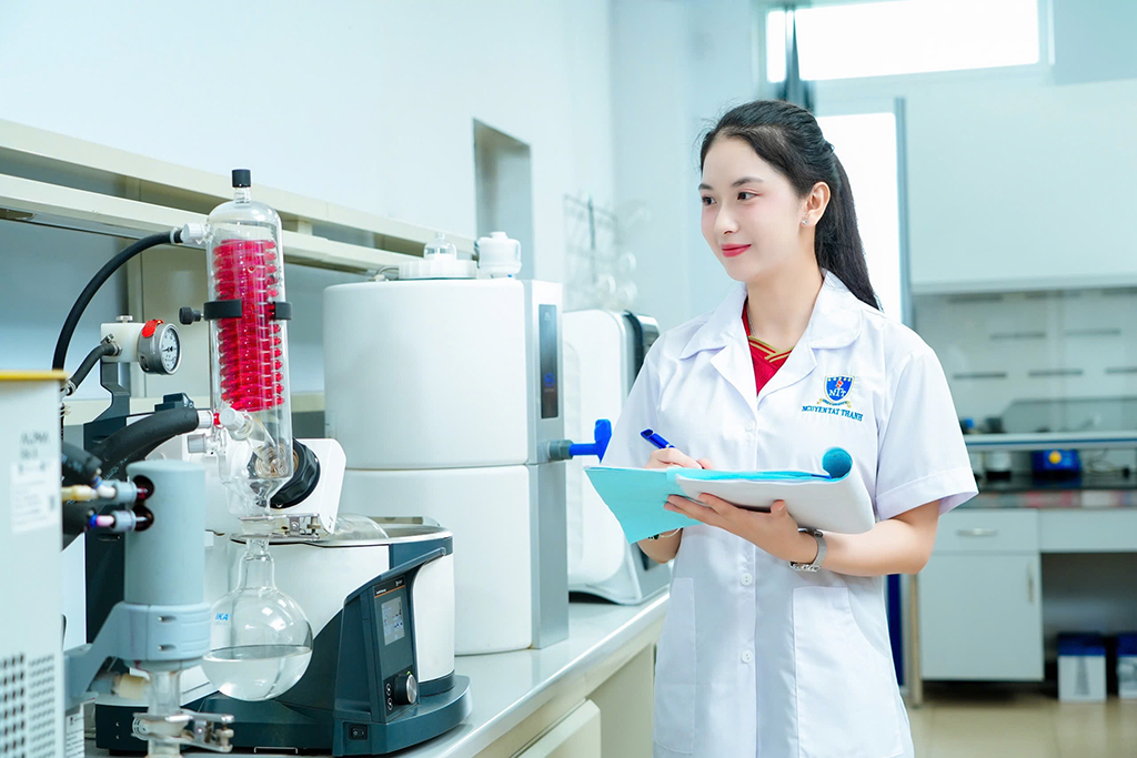 Chuyển đổi số giáo dục trong đại học: Đột phá khoa học công nghệ tại NTTU - Ảnh 3. Chuyển đổi số giáo dục trong đại học: Đột phá khoa học công nghệ tại NTTU - Ảnh 3.