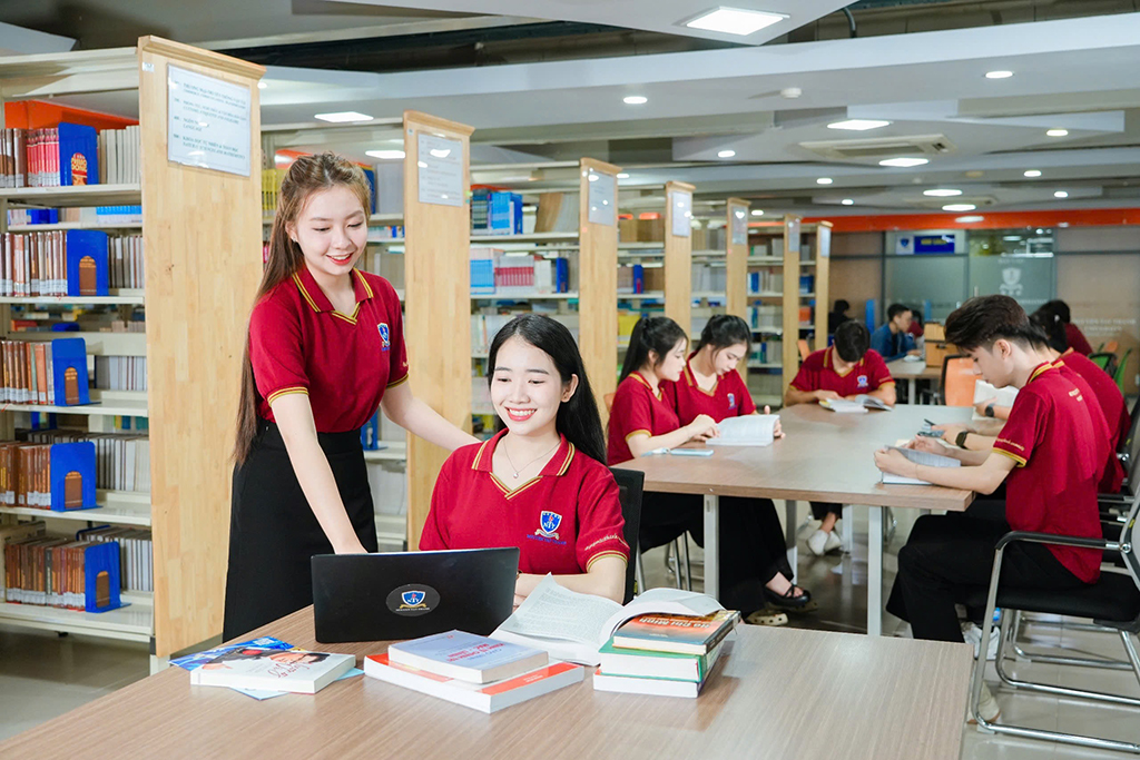 Chuyển đổi số giáo dục trong đại học: Đột phá khoa học công nghệ tại NTTU - Ảnh 4. Chuyển đổi số giáo dục trong đại học: Đột phá khoa học công nghệ tại NTTU - Ảnh 4.