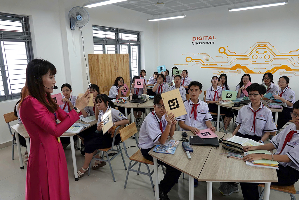 Ứng dụng công nghệ trong giáo dục: Giữ lửa lớp học không lạnh nhạt công nghệ - Ảnh 1. Ứng dụng công nghệ trong giáo dục: Giữ lửa lớp học không lạnh nhạt công nghệ - Ảnh 1.