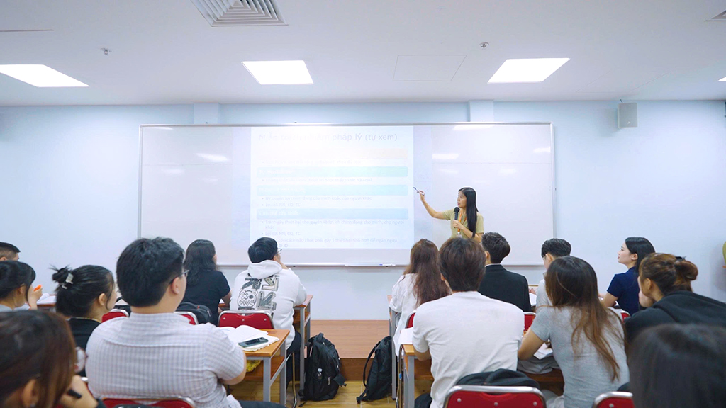 Giảng viên và AI: Đối mặt thách thức trong giáo dục hiện đại - Ảnh 2. Giảng viên và AI: Đối mặt thách thức trong giáo dục hiện đại - Ảnh 2.