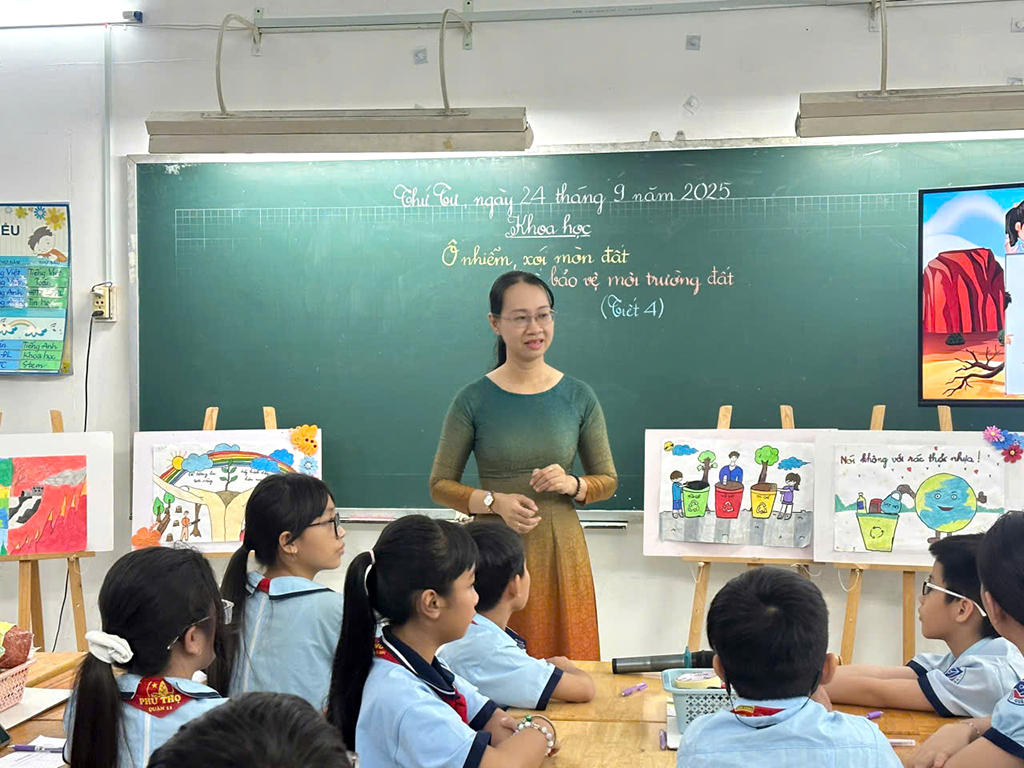 Ứng dụng công nghệ trong giáo dục: Giữ lửa lớp học không lạnh nhạt công nghệ - Ảnh 2. Ứng dụng công nghệ trong giáo dục: Giữ lửa lớp học không lạnh nhạt công nghệ - Ảnh 2.