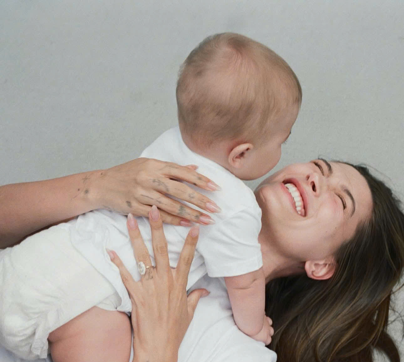 Hailey Bieber dự định sinh thêm con với Justin Bieber- Ảnh 2. Hailey Bieber dự định sinh thêm con với Justin Bieber- Ảnh 2.