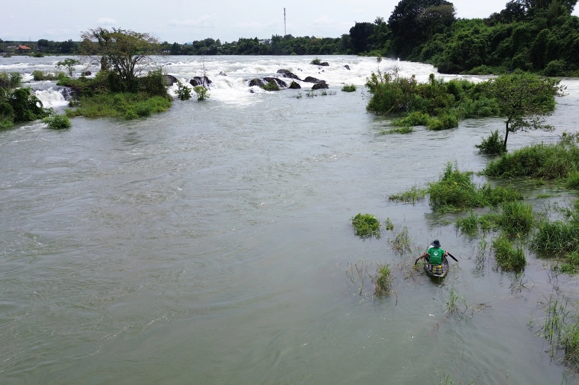 Thủy điện ở Đồng Nai xả lũ, thác Trị An hồi sinh- Ảnh 7.
