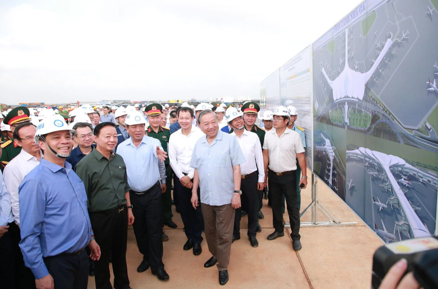 Tổng Bí thư Tô Lâm kiểm tra dự án sân bay Long Thành- Ảnh 1.