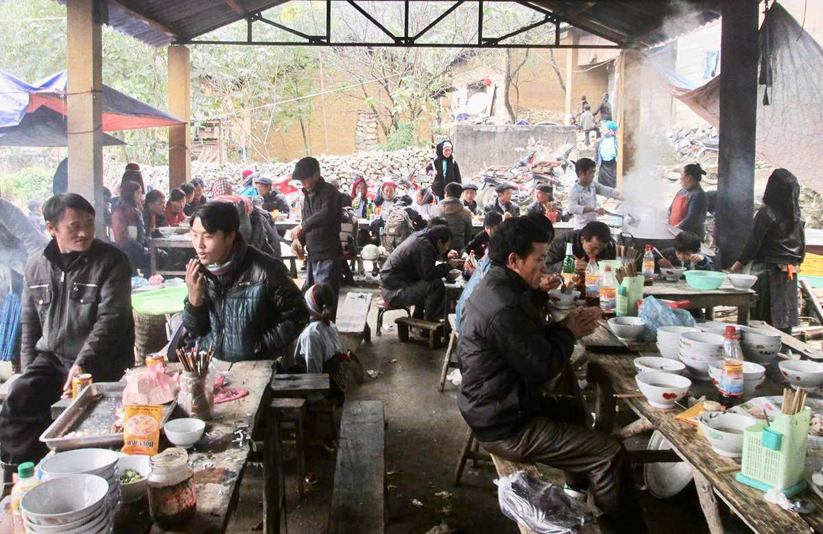 ເອກະລັກ ຕະຫຼາດຊາພິນ ຢູ່ກາງພູຫີນ-ຮູບ 4. Độc đáo chợ lùi Sà Phìn giữa cao nguyên đá- Ảnh 4.