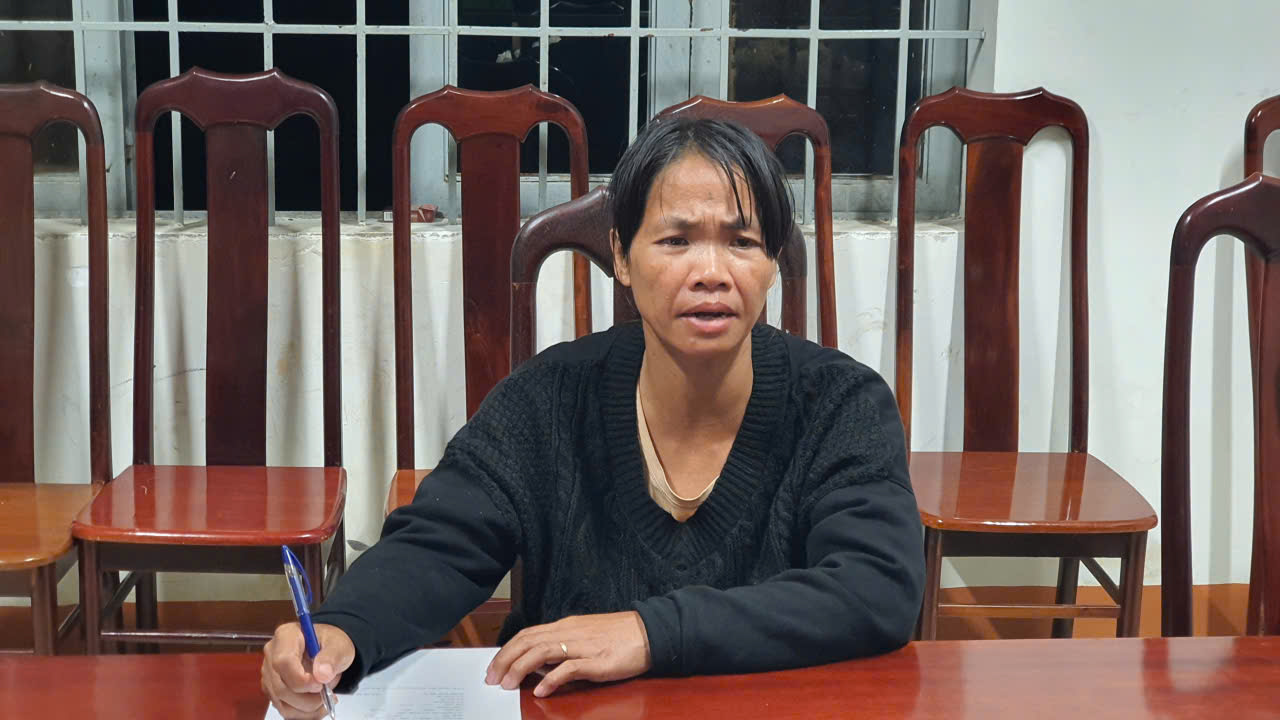 Đắk Lắk: Khởi tố người mẹ thả con xuống giếng khiến bé tử vong - Ảnh 1.