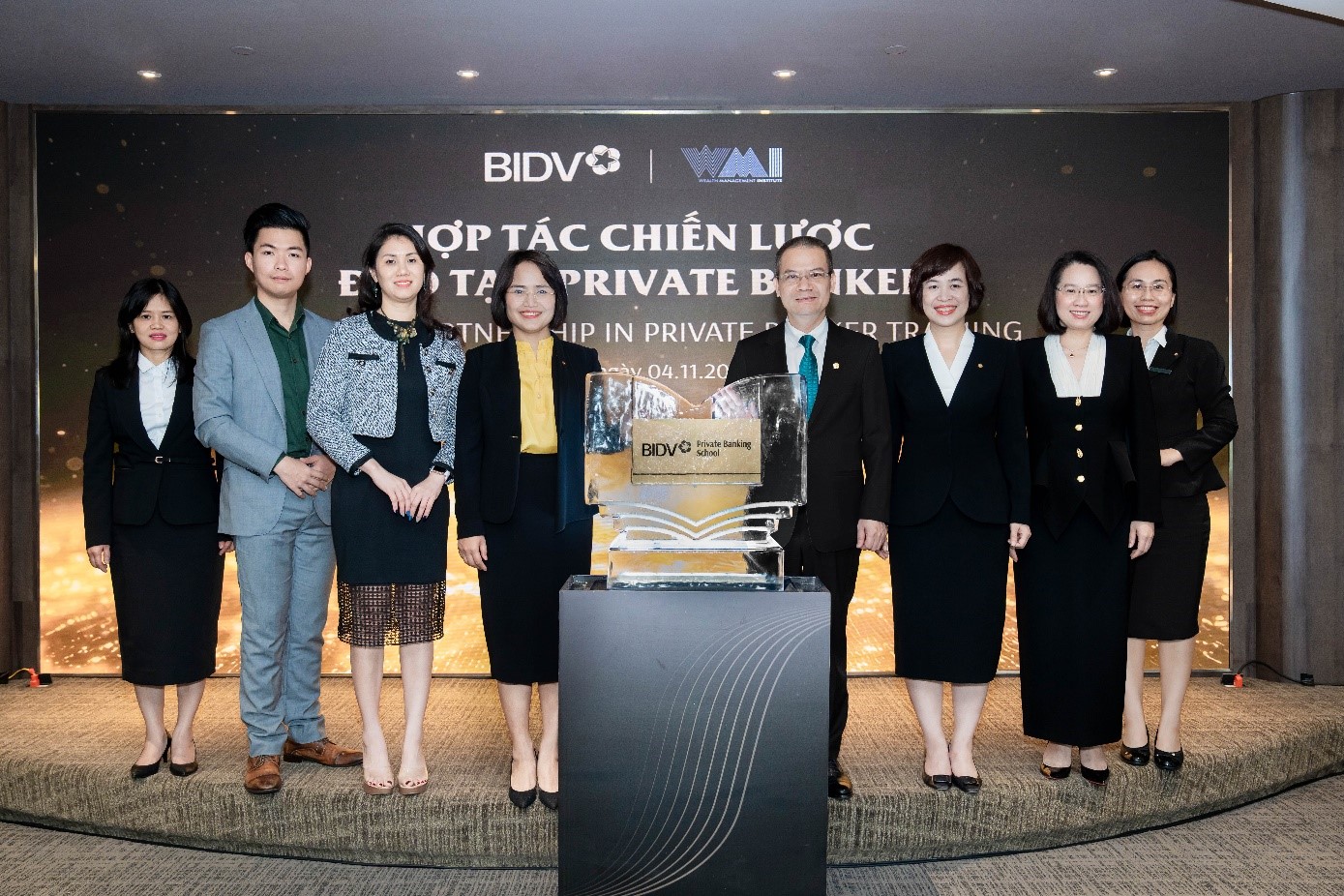 BIDV và WMI hợp tác phát triển đội ngũ Private Banker tiêu chuẩn quốc tế
- Ảnh 1.
BIDV và WMI hợp tác phát triển đội ngũ Private Banker tiêu chuẩn quốc tế
- Ảnh 1.