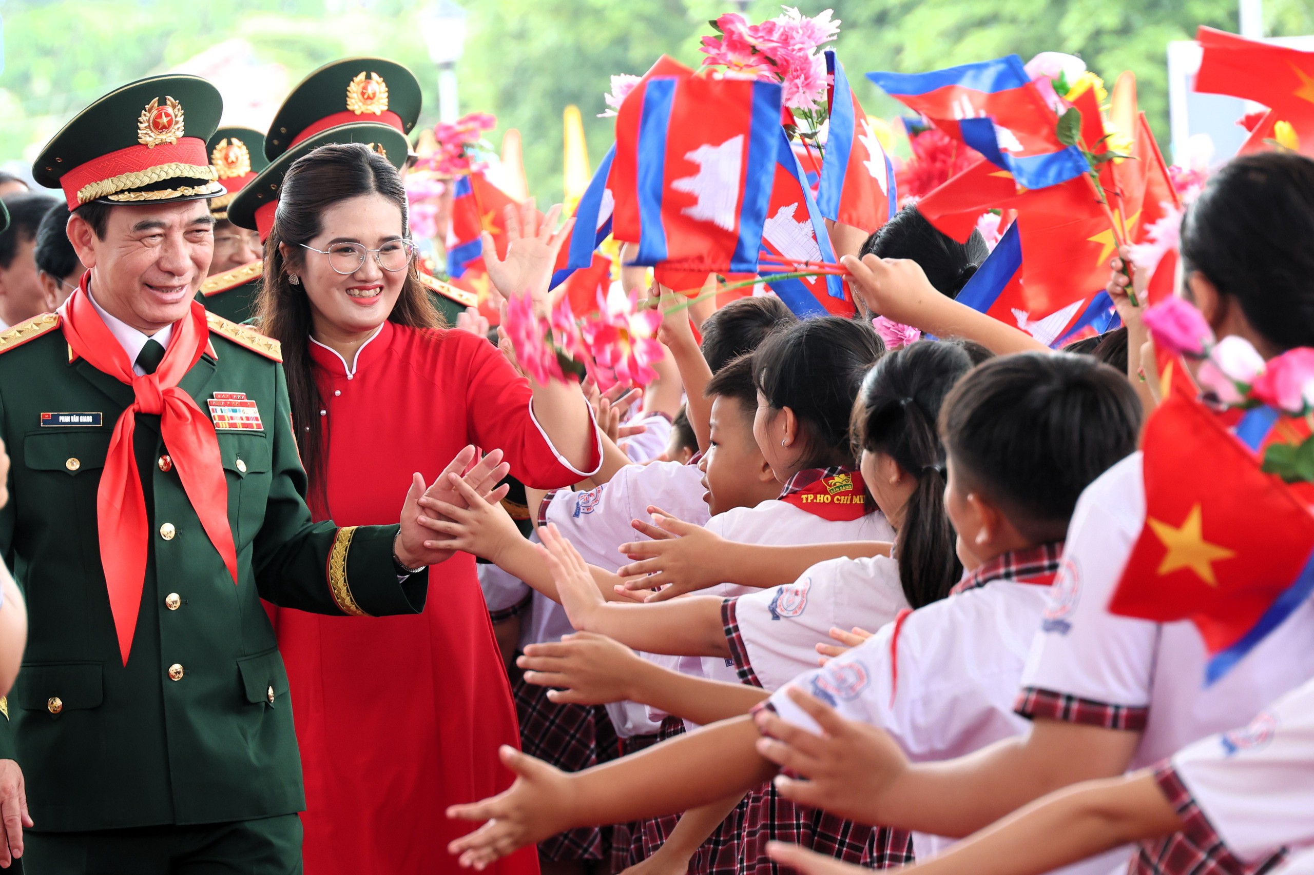 Đại tướng Phan Văn Giang đồng chủ trì giao lưu biên giới Việt Nam - Campuchia - Ảnh 12.