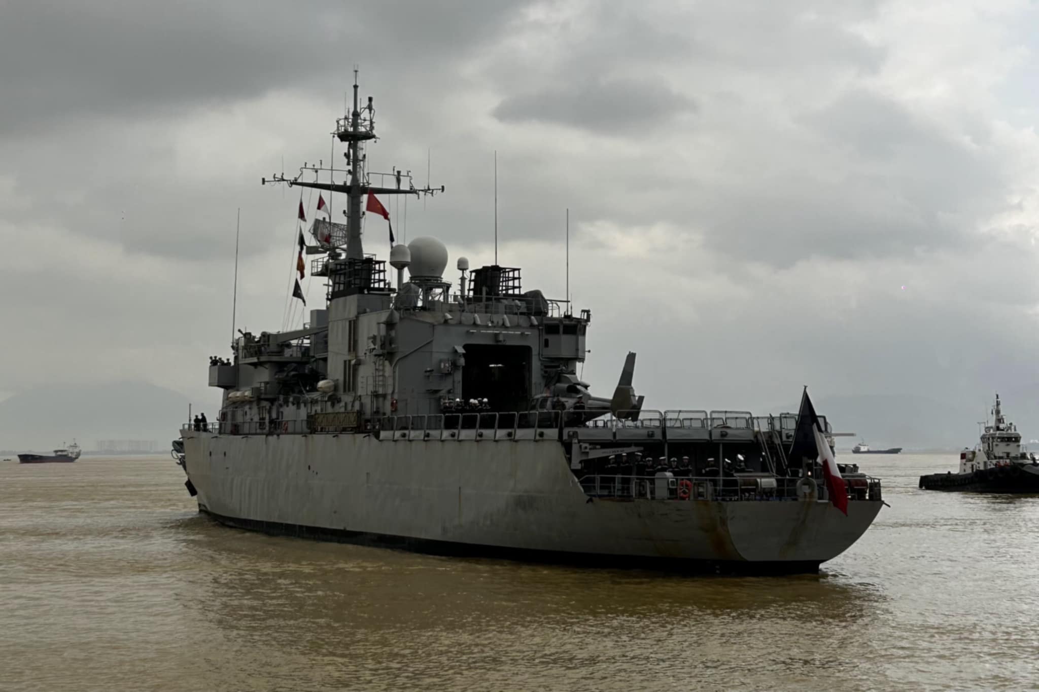 - Ảnh 1. - Ảnh 1.