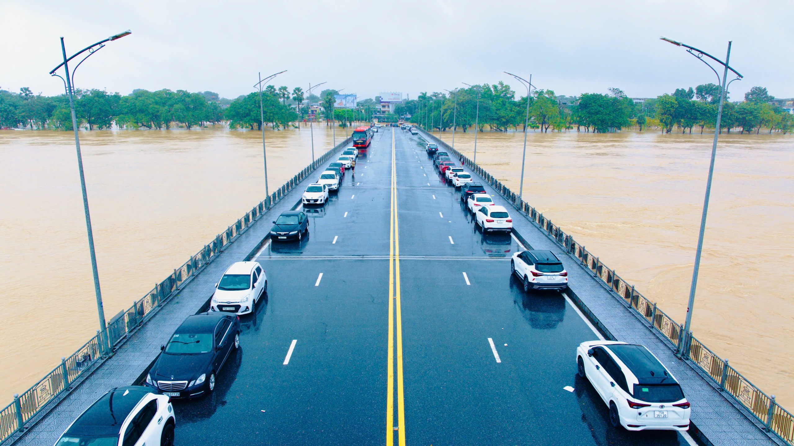 - Ảnh 3. - Ảnh 3.