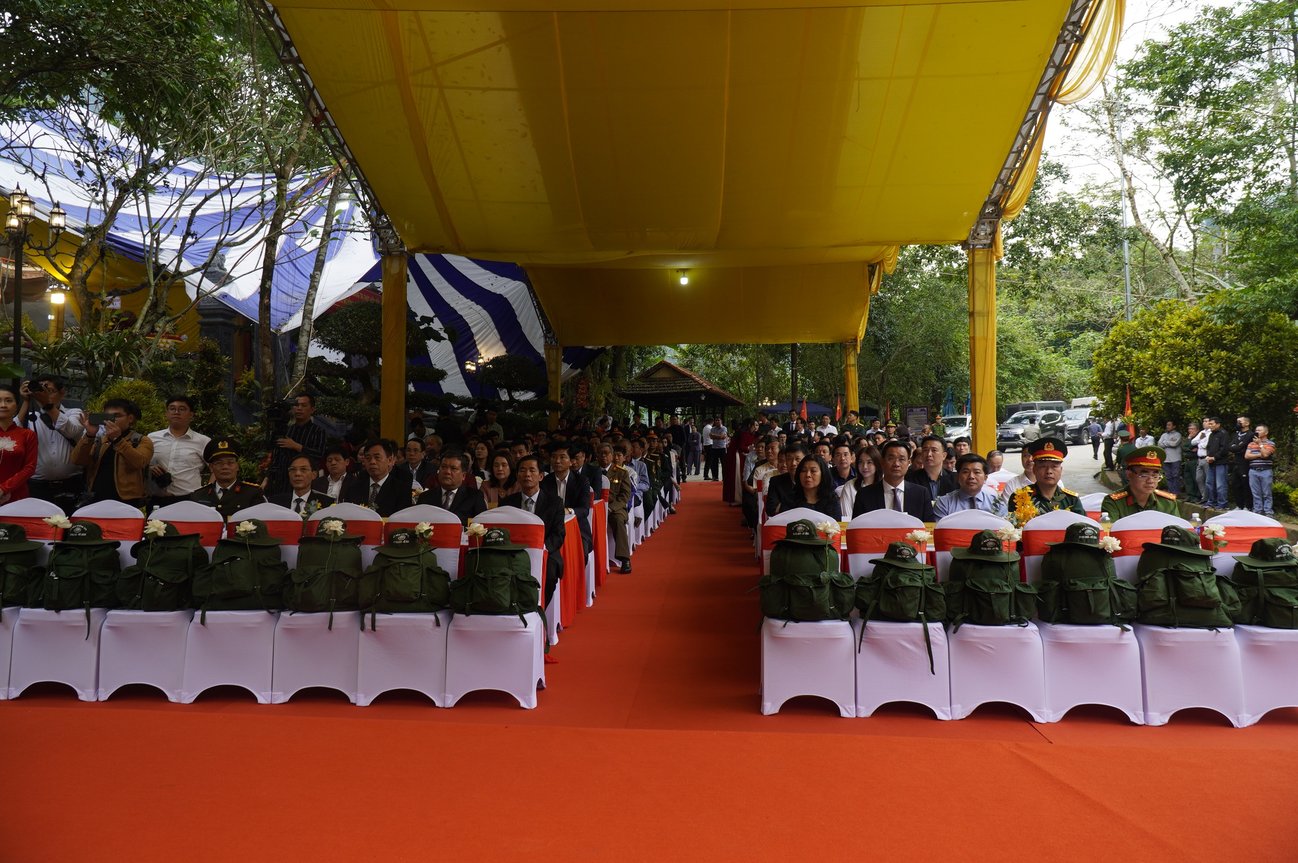 Khánh thành công trình tôn tạo di tích quốc gia đặc biệt Hang Tám Cô- Ảnh 12. Khánh thành công trình tôn tạo di tích quốc gia đặc biệt Hang Tám Cô- Ảnh 12.