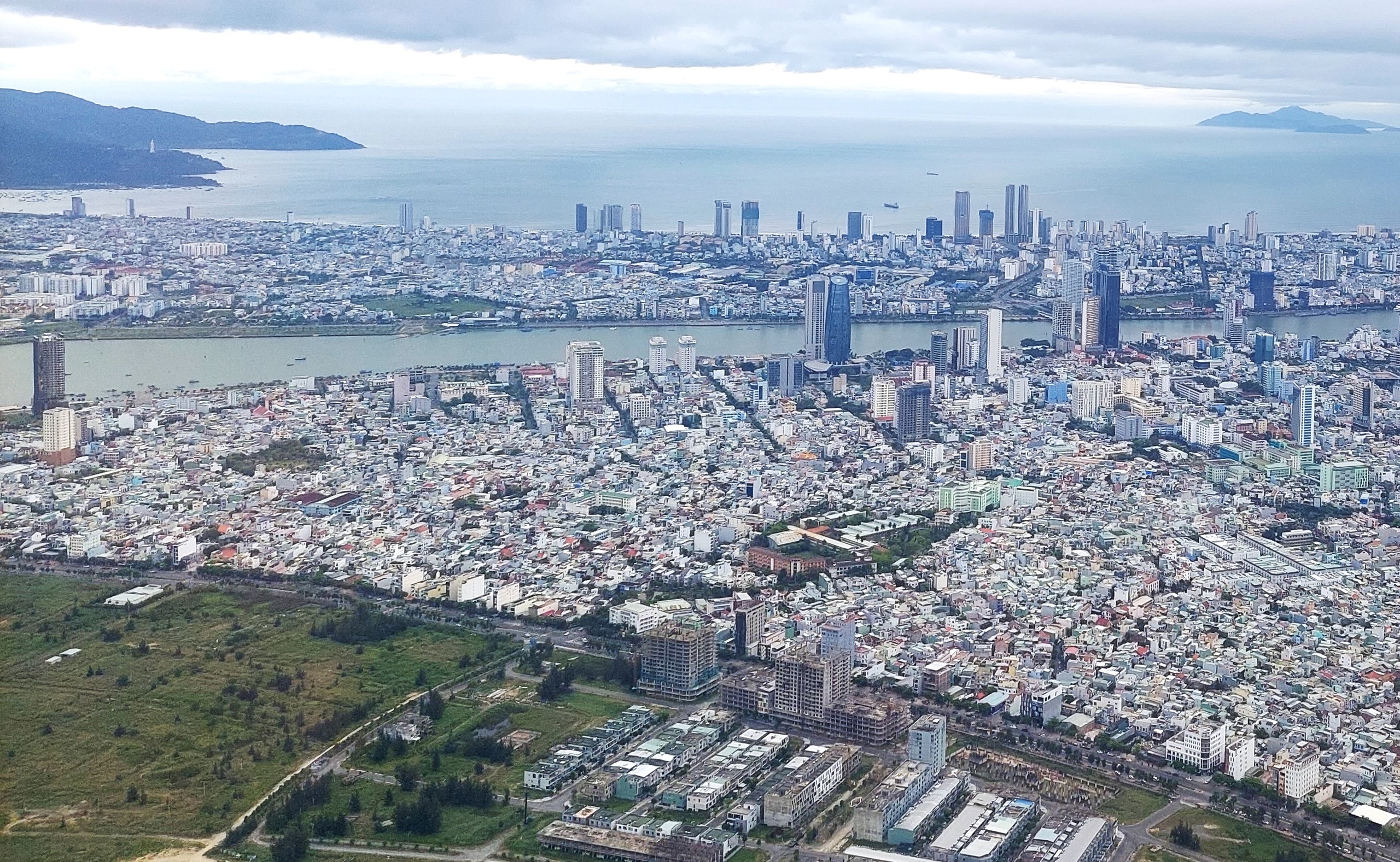 Đà Nẵng quyết liệt khơi thông nguồn lực đất đai, tạo động lực tăng trưởng mới- Ảnh 1.