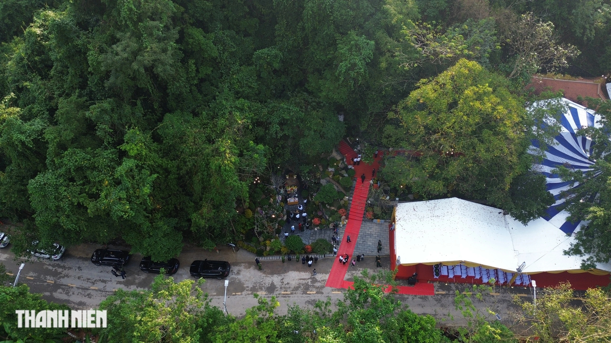 Khánh thành công trình tôn tạo di tích quốc gia đặc biệt Hang Tám Cô- Ảnh 1. Khánh thành công trình tôn tạo di tích quốc gia đặc biệt Hang Tám Cô- Ảnh 1.