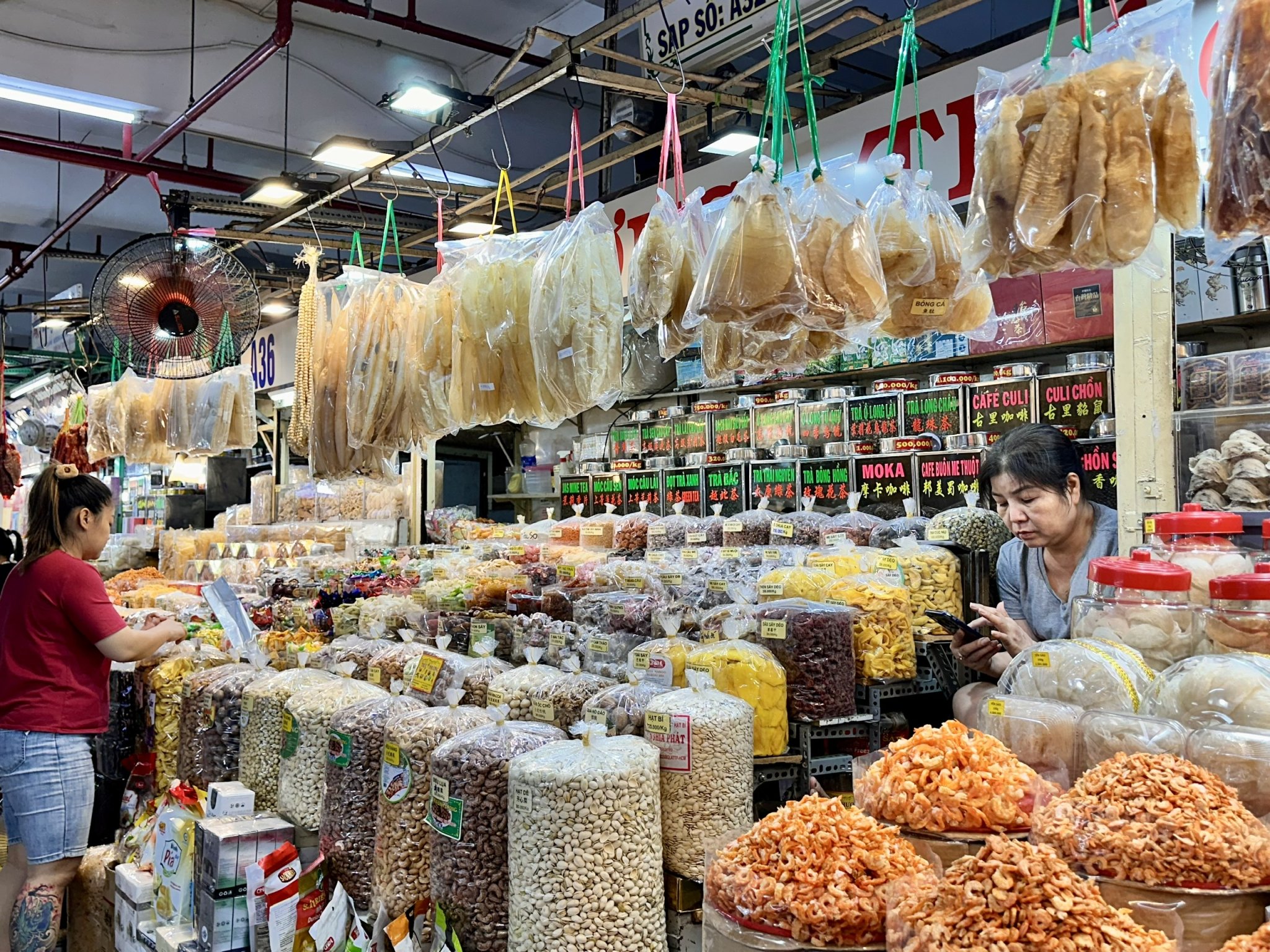 Ngưỡng doanh thu chịu thuế đối với hộ kinh doanh nên theo cơ sở nào? - Ảnh 1.