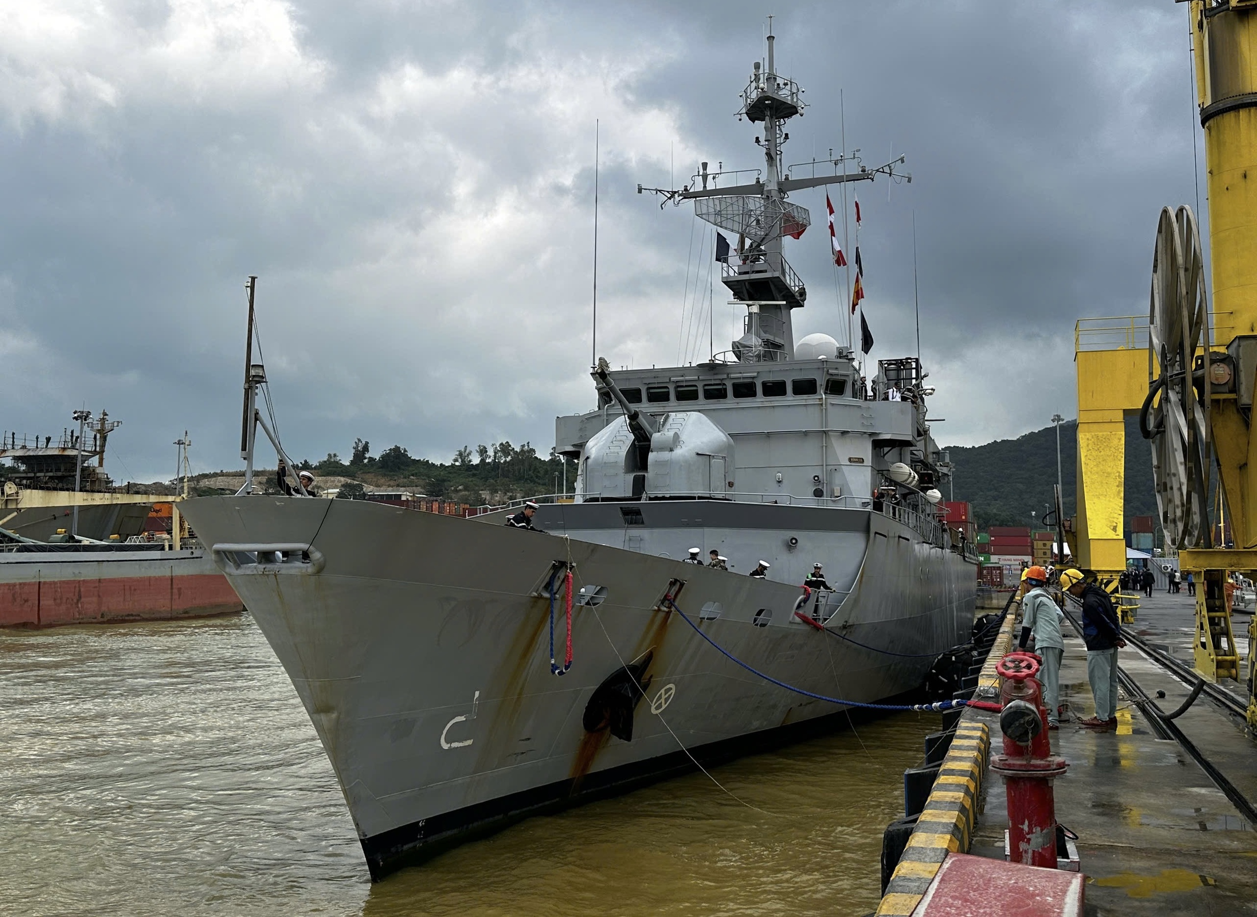 - Ảnh 2. - Ảnh 2.