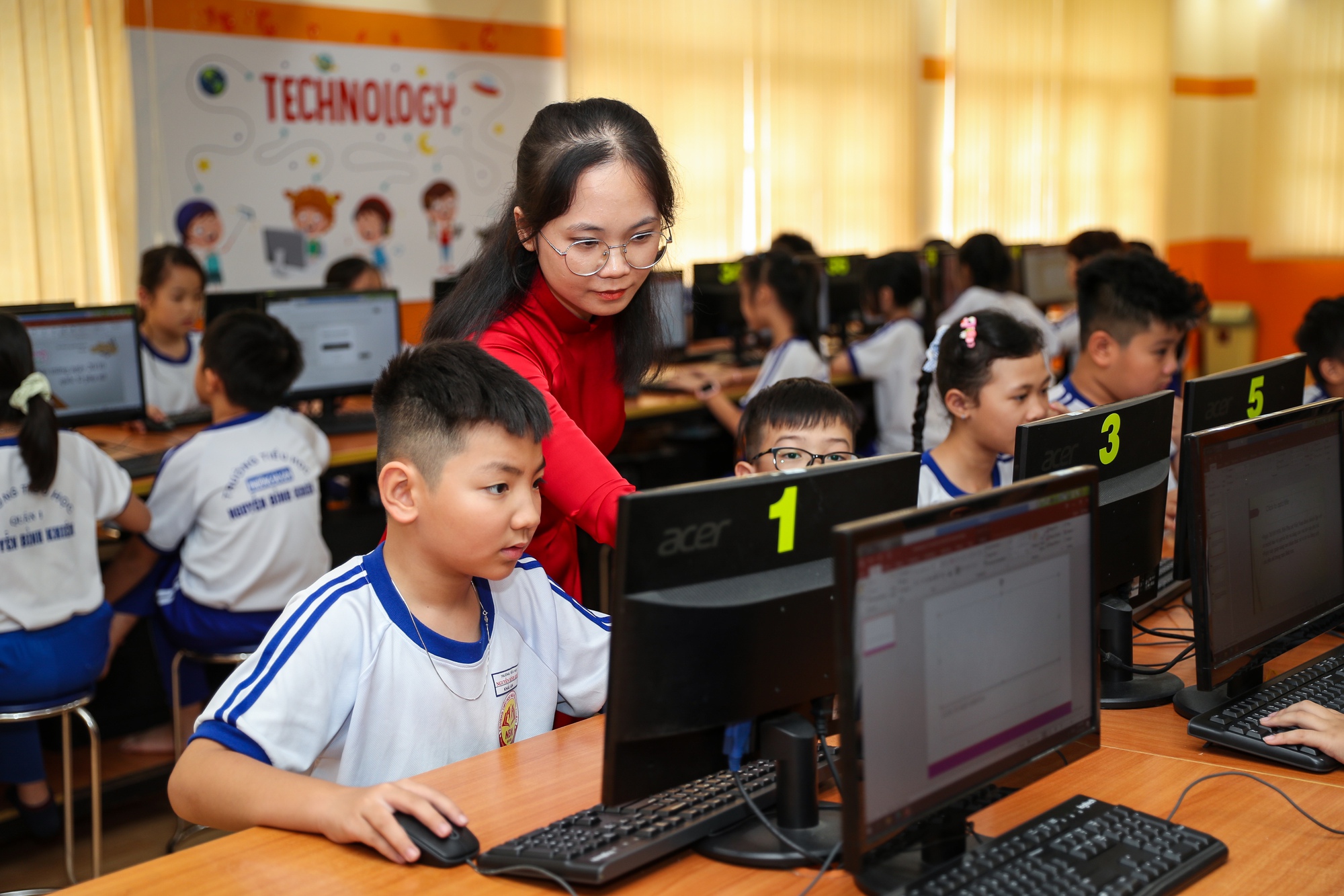 - عکس ۳. - Ảnh 3.