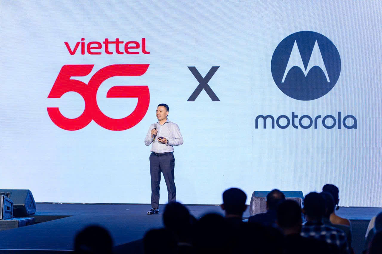 Viettel 'bắt tay' Motorola phổ cập 5G tại Việt Nam- Ảnh 1.