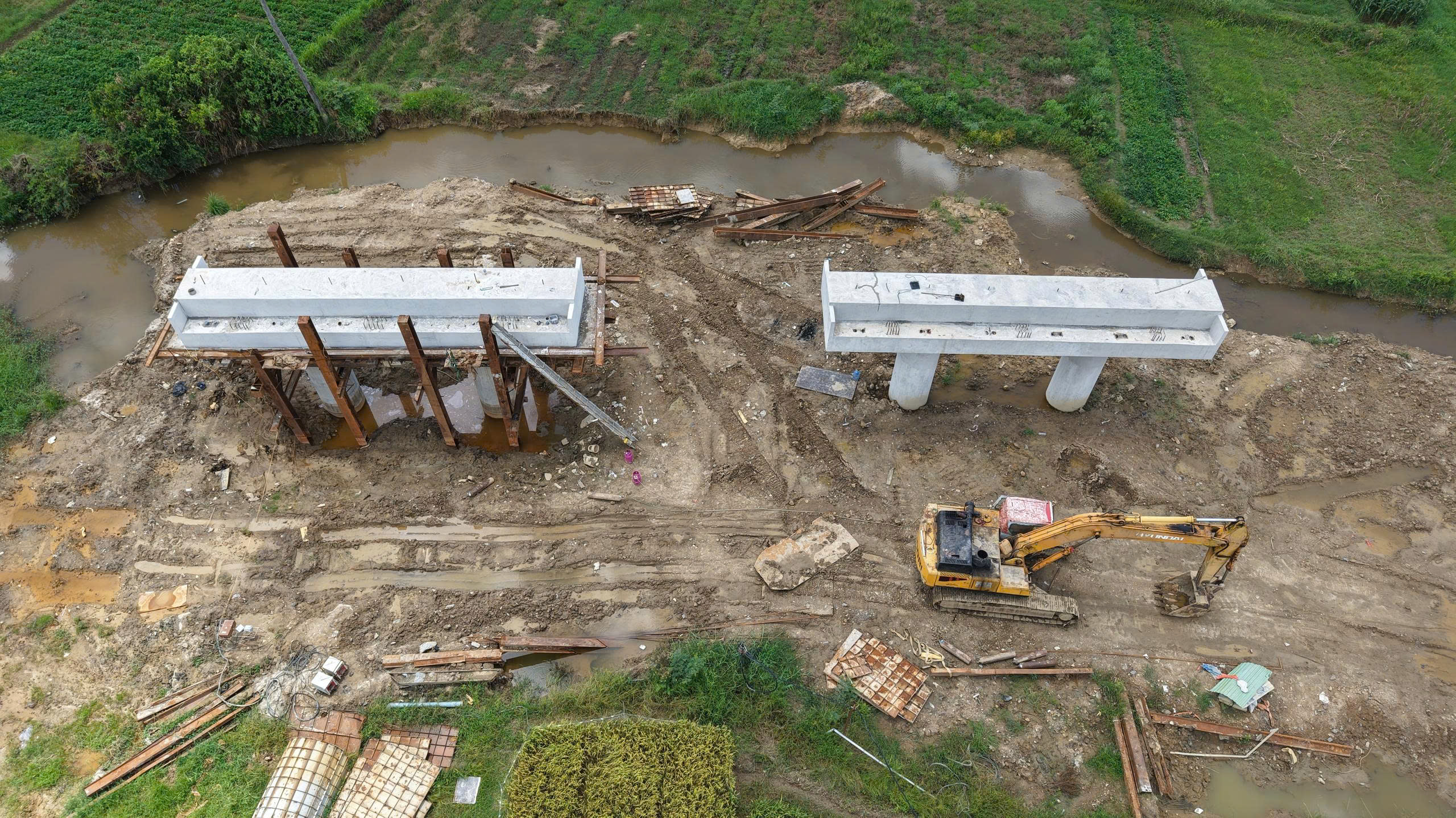 - Ảnh 2. - Ảnh 2.