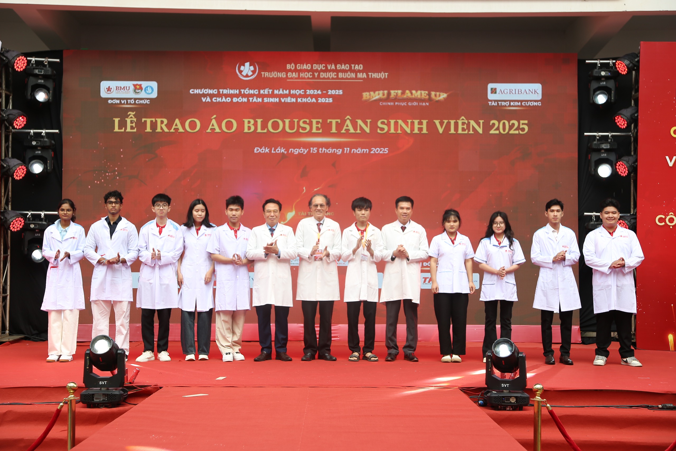 Trường ĐH Y dược Buôn Ma Thuột chào đón tân sinh viên Việt Nam và Ấn Độ - Ảnh 1.