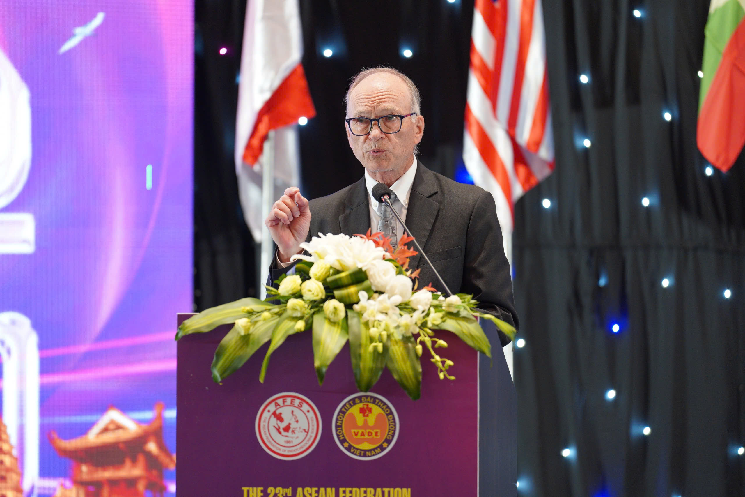 - Ảnh 1. Bệnh nhân mắc tiểu đường và rối loạn chuyển hóa tăng gấp 3 lần - Ảnh 1.