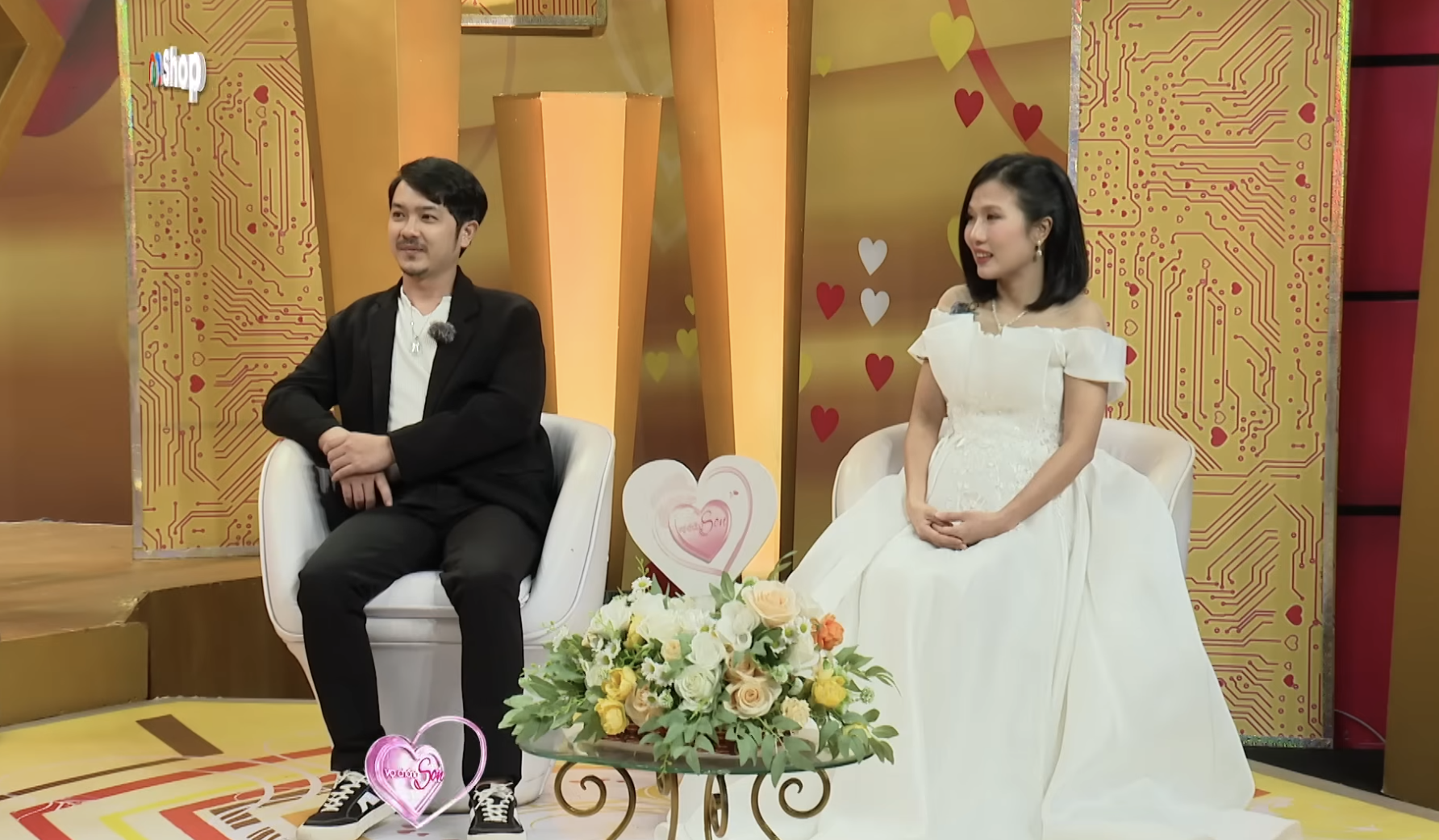 Hồng Vân mừng cho đàn em khi được hạnh phúc bên chồng kém tuổi sau đổ vỡ- Ảnh 1. Hồng Vân mừng cho đàn em khi được hạnh phúc bên chồng kém tuổi sau đổ vỡ- Ảnh 1.