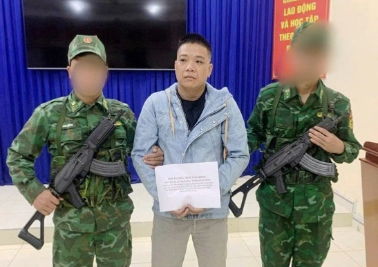 Đà Nẵng: Bắt nghi phạm vận chuyển vàng từ Lào về Việt Nam khi qua cửa khẩu - Ảnh 1. Đà Nẵng: Bắt nghi phạm vận chuyển vàng từ Lào về Việt Nam khi qua cửa khẩu - Ảnh 1.