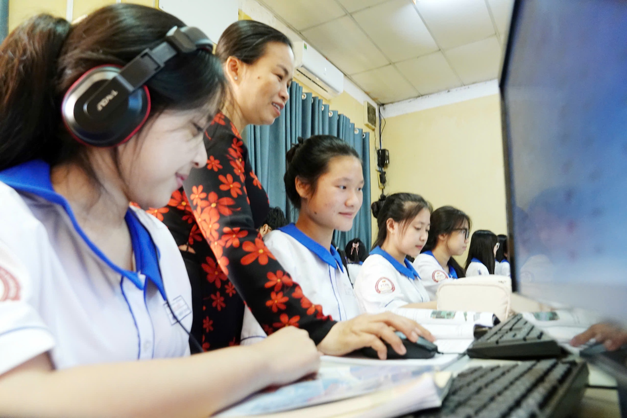 Образование во Вьетнаме 2045: Видение и роль учителей в будущем - Фото 2. Giáo dục Việt Nam 2045: Tầm nhìn và vai trò của người thầy trong tương lai - Ảnh 2.