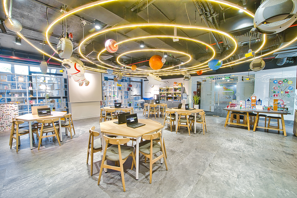 Menyebarkan pendidikan dan inovasi STEM di Vietnam - Foto 1. Lan tỏa giáo dục STEM và đổi mới sáng tạo tại việt nam - Ảnh 1.