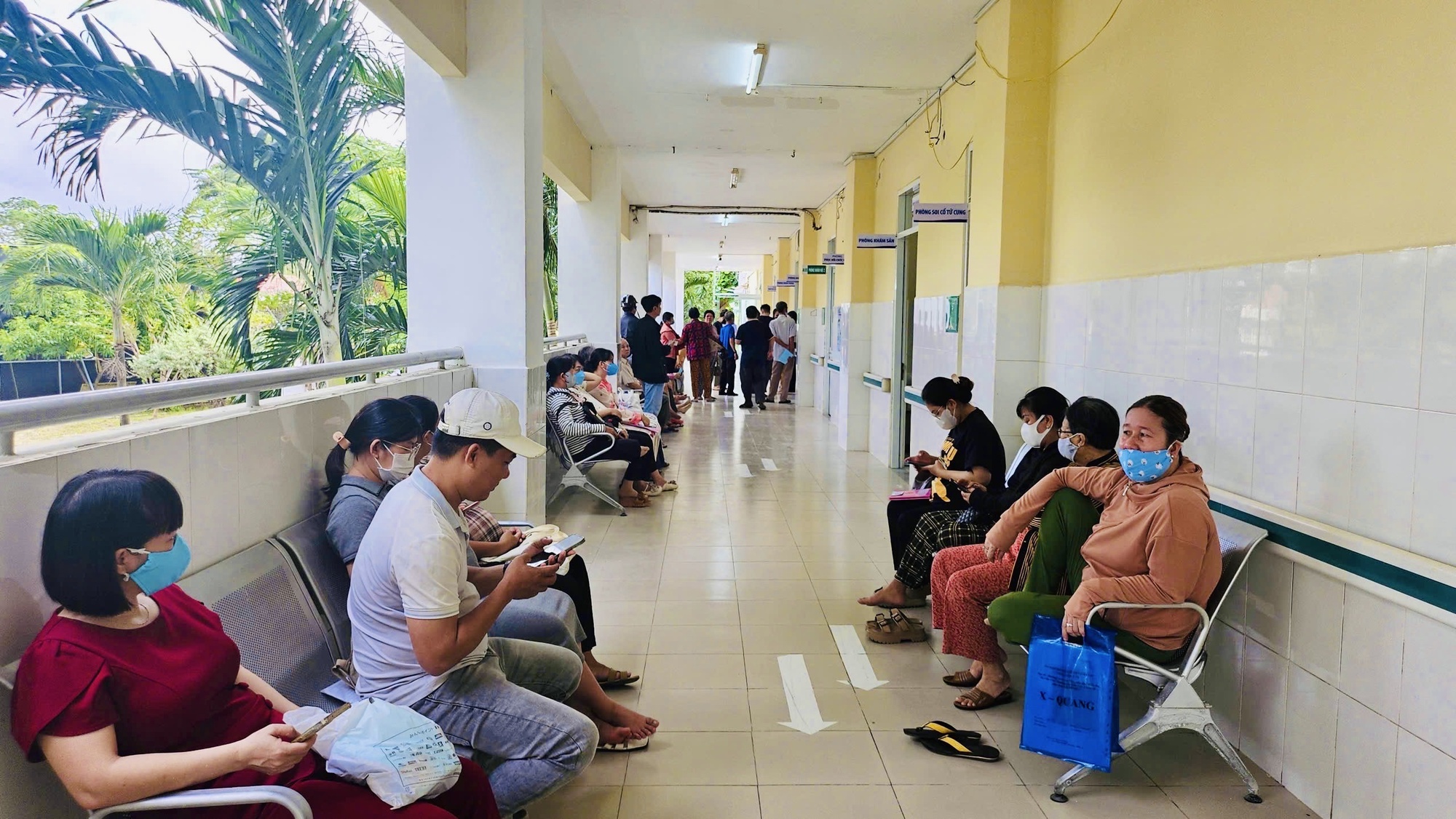 TP.HCM hình thành mạng lưới y tế đa cực - Ảnh 3.