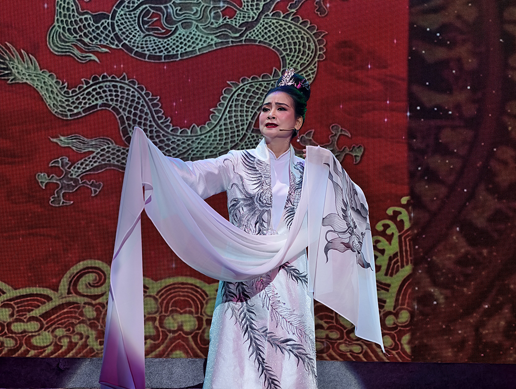 NSƯT Tuyết Thu thử nghiệm vai Dương Vân Nga- Ảnh 1. NSƯT Tuyết Thu thử nghiệm vai Dương Vân Nga- Ảnh 1.