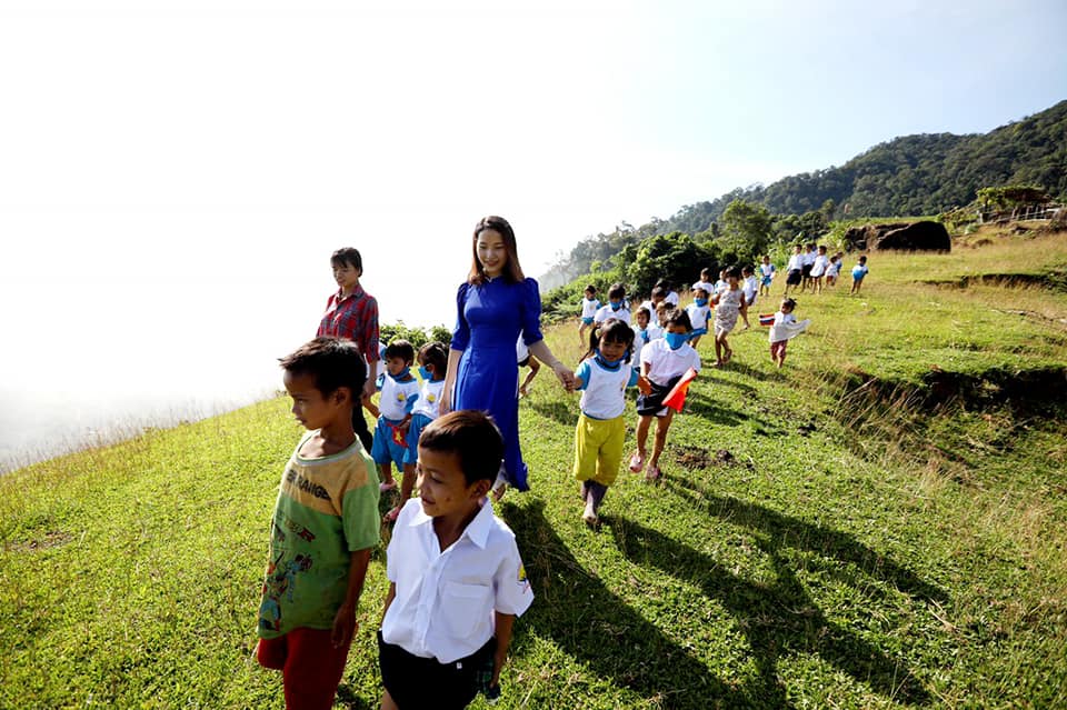 Lời chúc 20.11 ý nghĩa dành tặng thầy cô giáo: Biết ơn và trân trọng - Ảnh 2. Lời chúc 20.11 ý nghĩa dành tặng thầy cô giáo: Biết ơn và trân trọng - Ảnh 2.