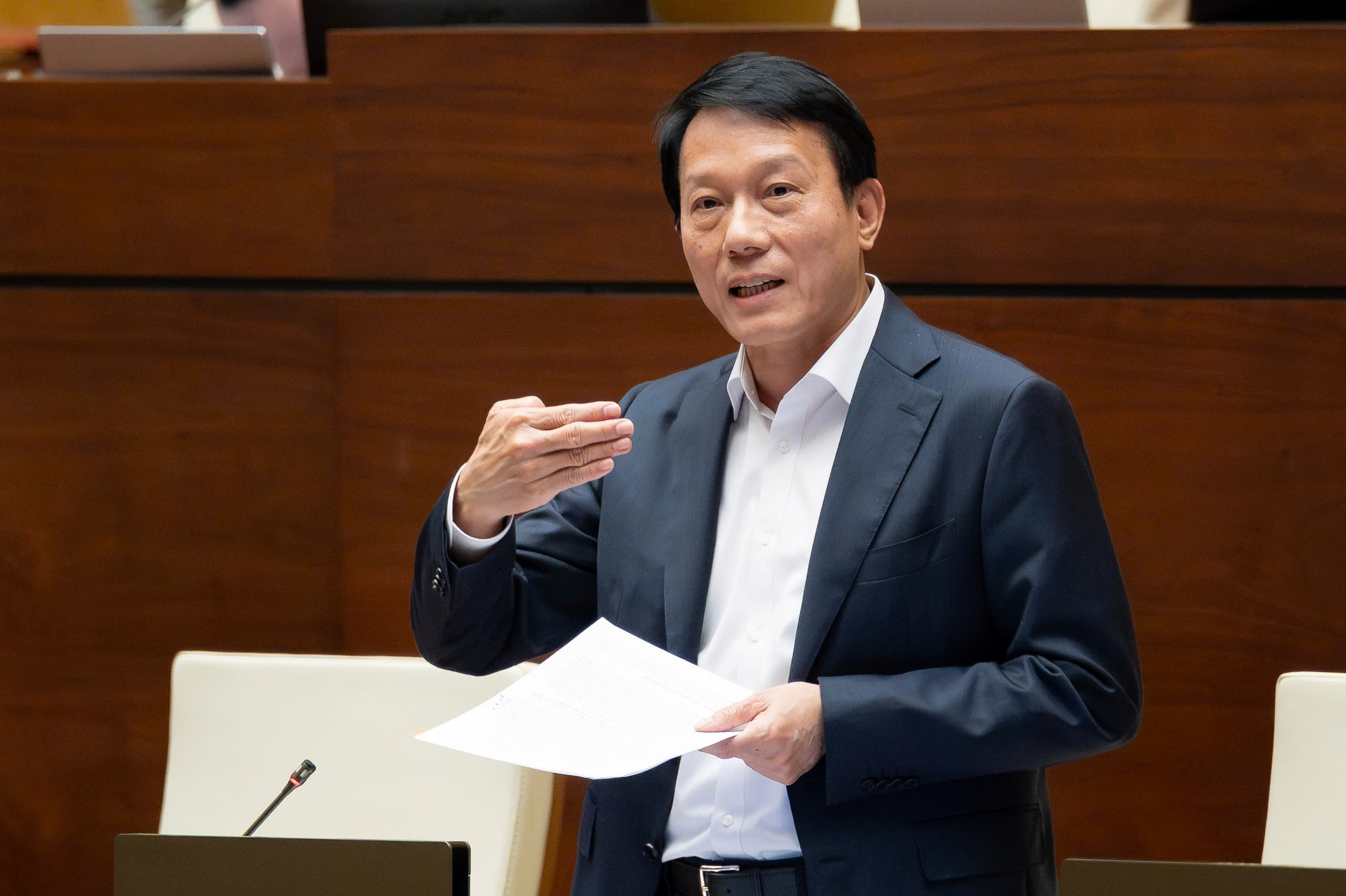 Bộ trưởng Bộ Công an lý giải đề xuất lắp camera ở khoang hành khách - Ảnh 2.