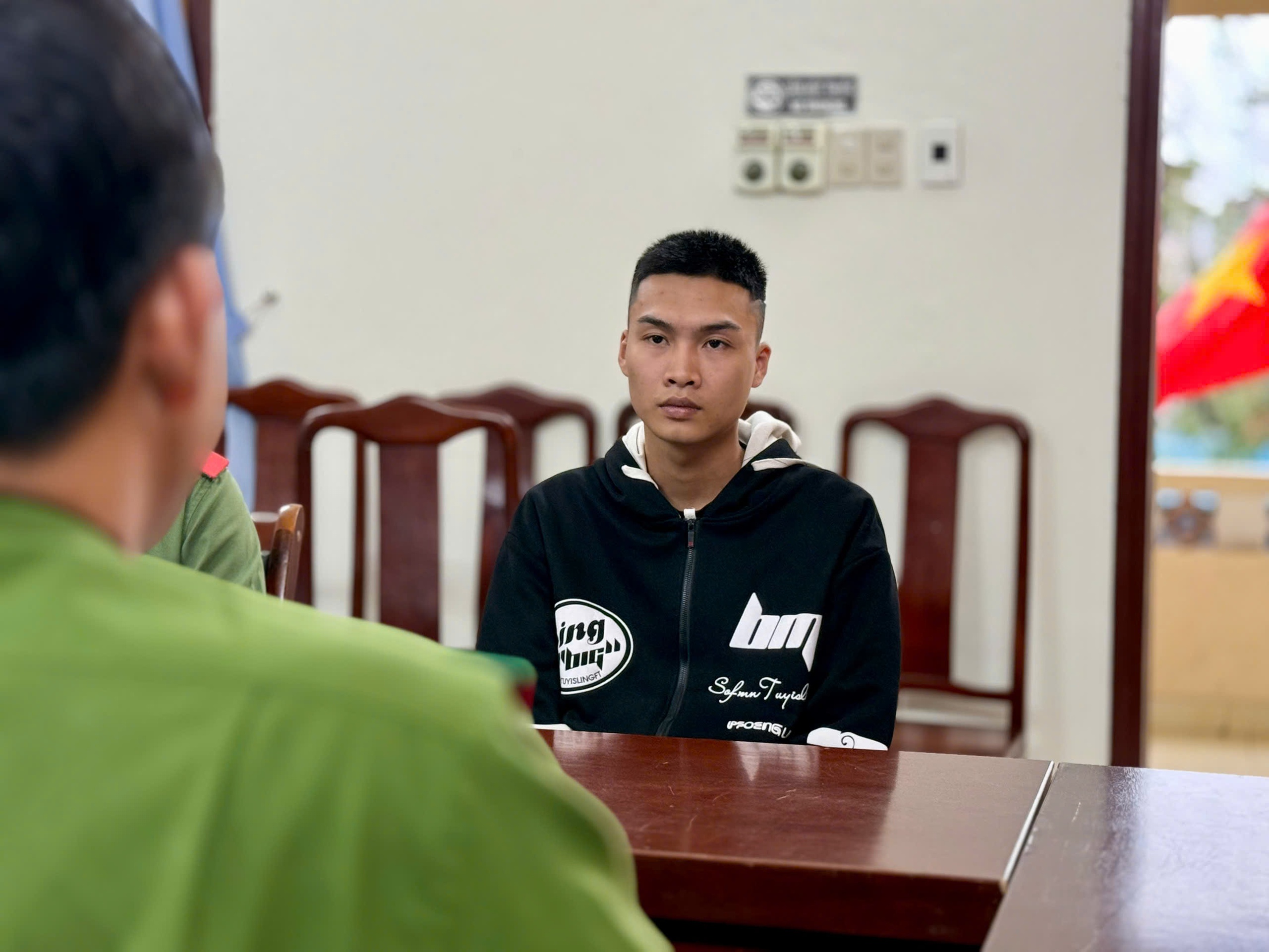 TP.Huế: Khởi tố bị can sử dụng ma túy lái ô tô gây tai nạn chết người- Ảnh 1. TP.Huế: Khởi tố bị can sử dụng ma túy lái ô tô gây tai nạn chết người- Ảnh 1.