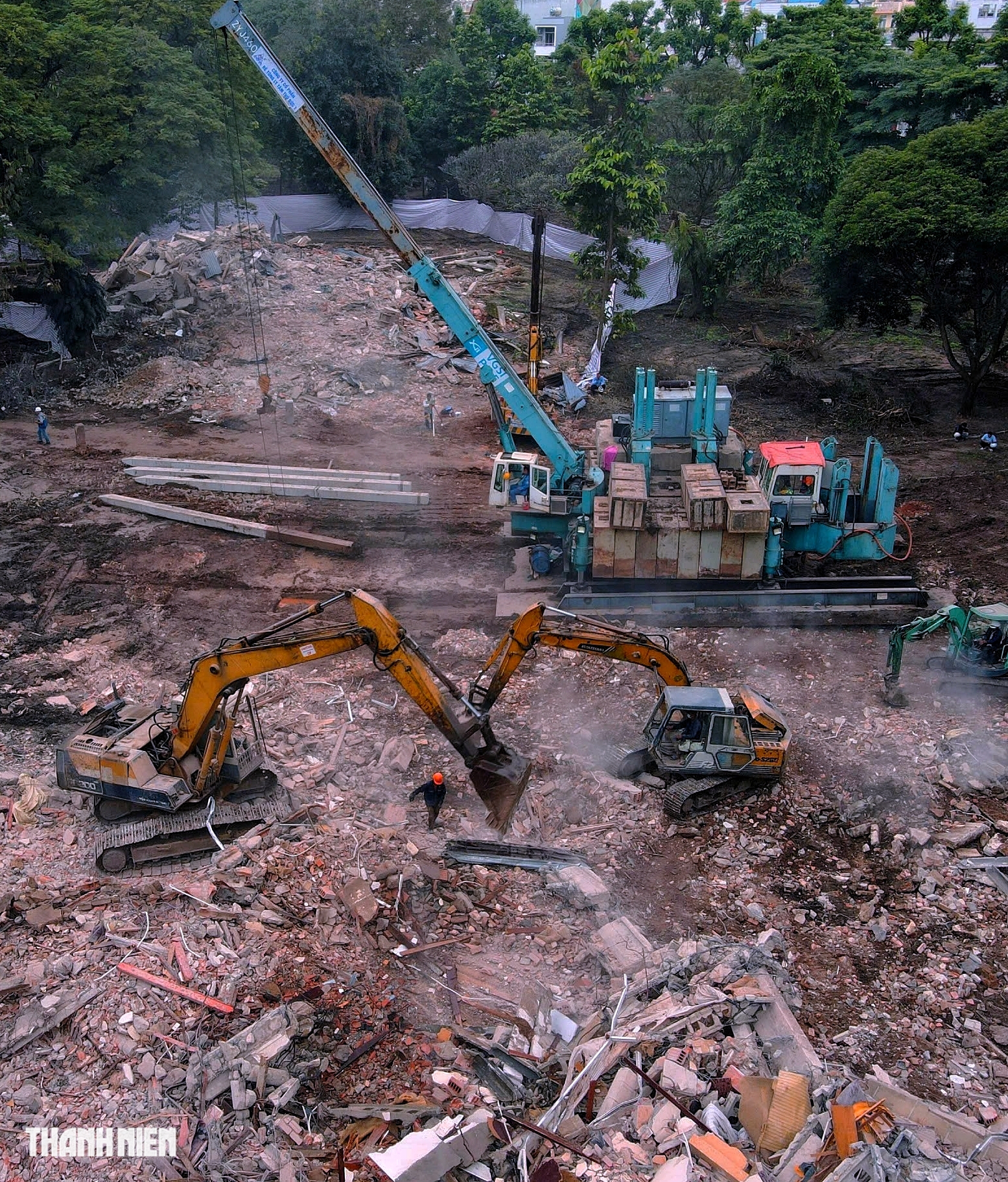 TP.HCM tháo dỡ 3 biệt thự trong khu đất số 1 Lý Thái Tổ - Ảnh 3.