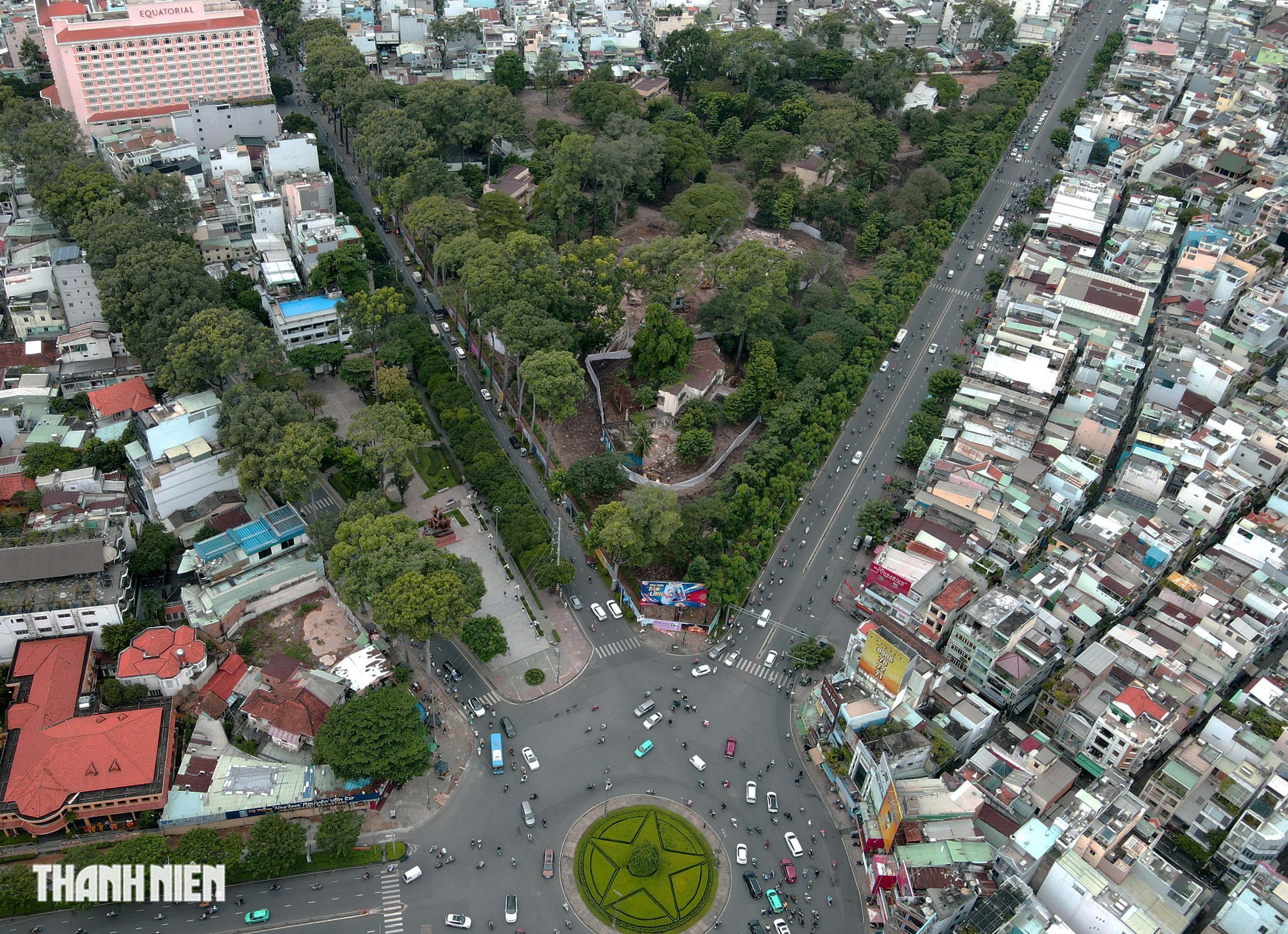 TP.HCM tháo dỡ 3 biệt thự trong khu đất số 1 Lý Thái Tổ - Ảnh 4.